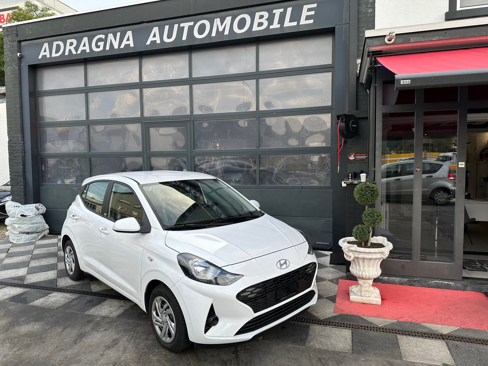 HYUNDAI i10 1.0 Origo Automat, Benzin, Occasion / Gebraucht, Automatik - 3