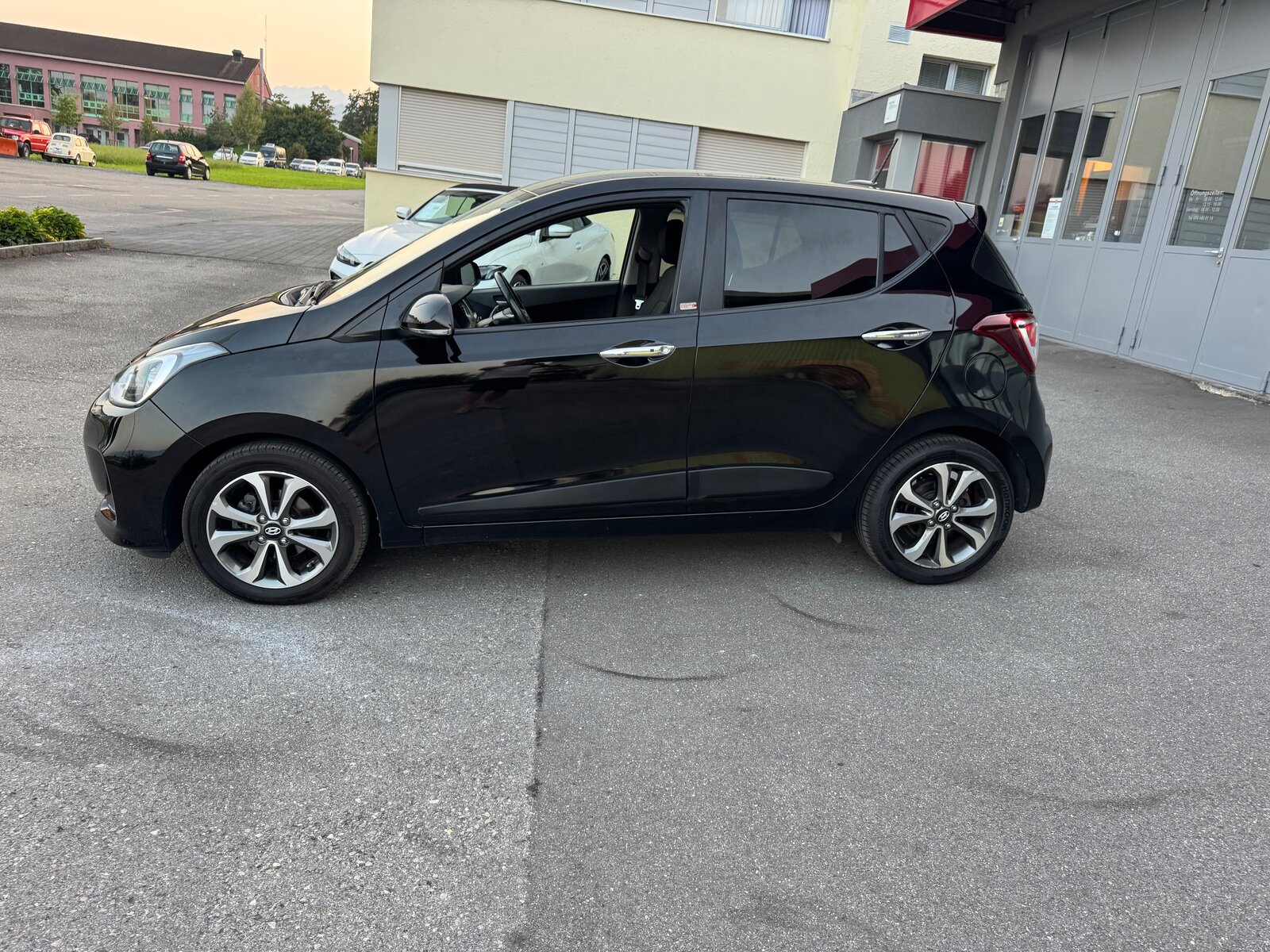 HYUNDAI i10 1.2 Vertex, Benzin, Occasion / Gebraucht, Handschaltung - 7