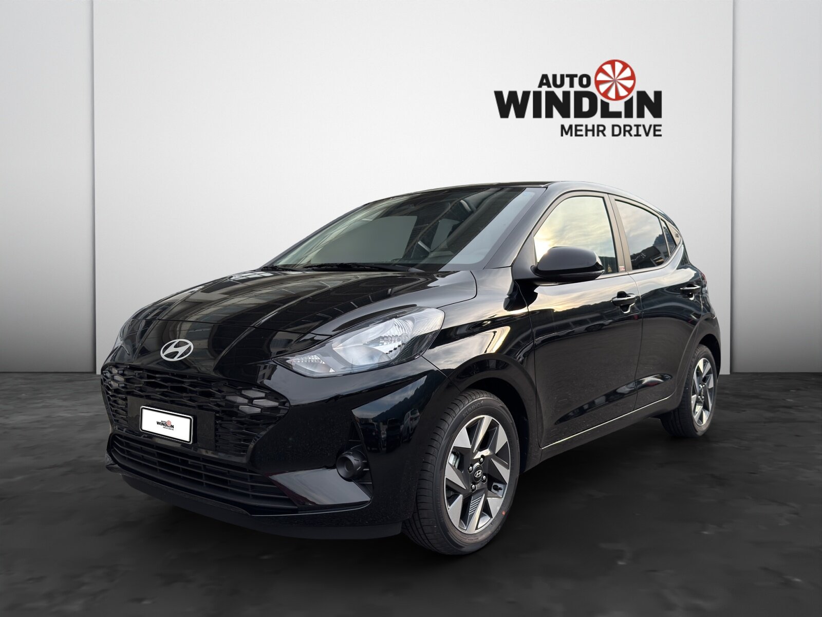 HYUNDAI i10 1.2 Amplia, Benzin, Neues Fahrzeug mit Tageszulassung, Automatik - 2