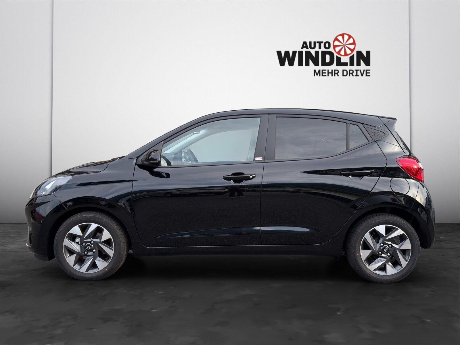 HYUNDAI i10 1.2 Amplia, Benzin, Neues Fahrzeug mit Tageszulassung, Automatik - 4