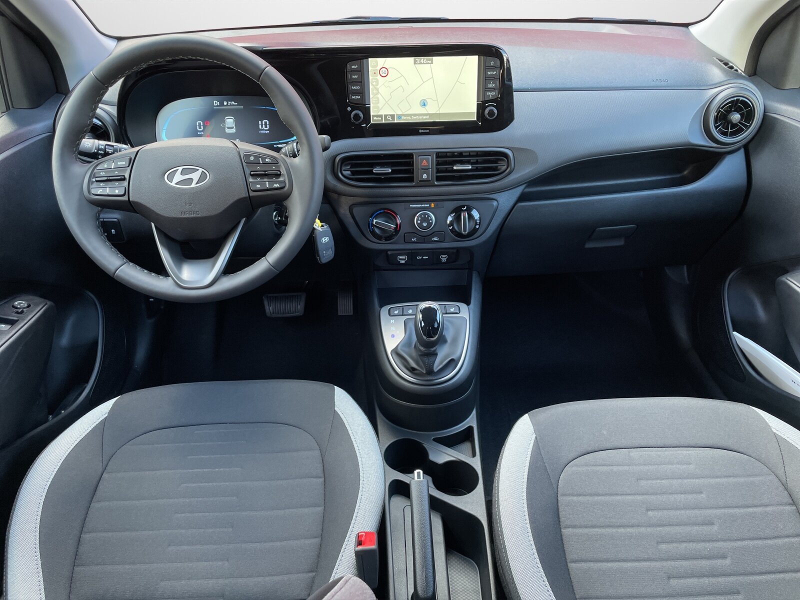 HYUNDAI i10 1.2 Amplia, Benzin, Neues Fahrzeug mit Tageszulassung, Automatik - 6