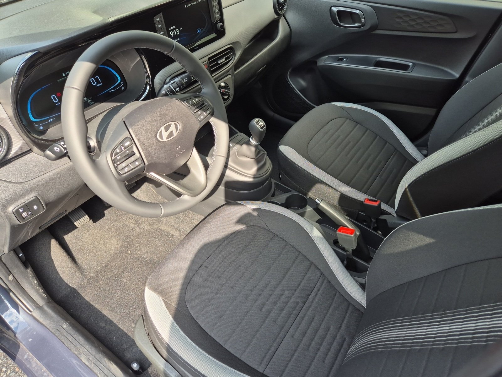 HYUNDAI i10 1.0 Origo, Petrol, New car, Manual - 5