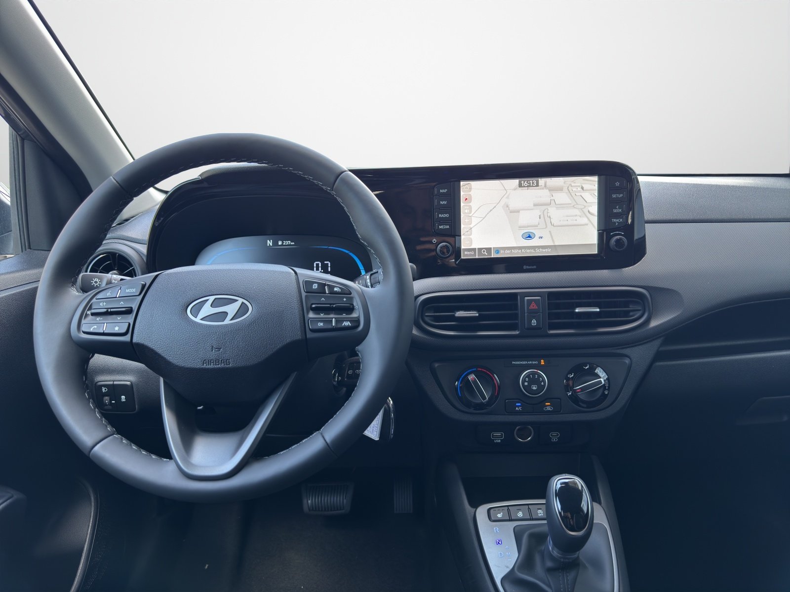 HYUNDAI i10 1.2 Amplia, Essence, Voiture nouvelle, Automatique - 6