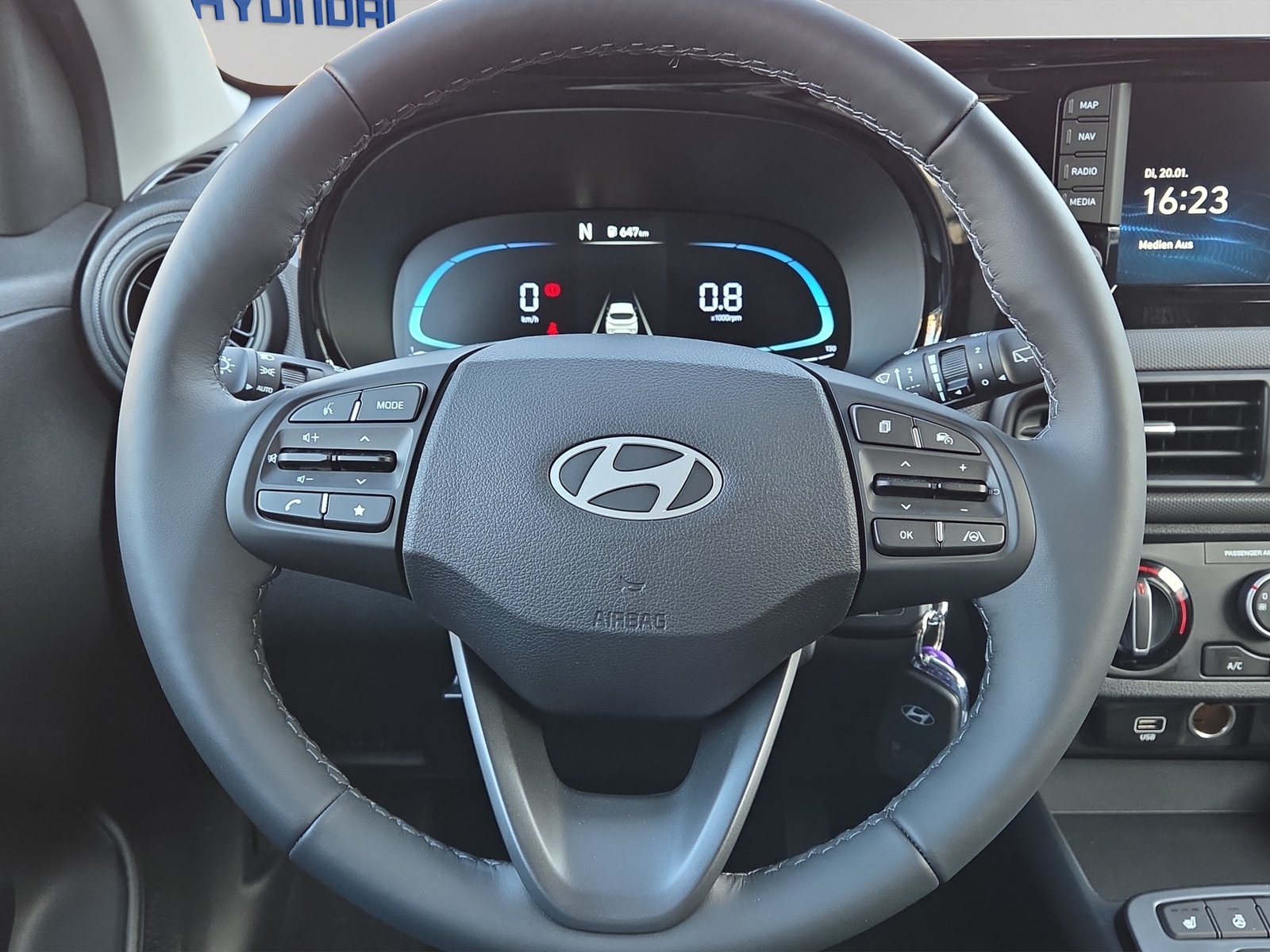HYUNDAI i10 1.2 Amplia, Benzina, Auto nuove, Automatico - 7