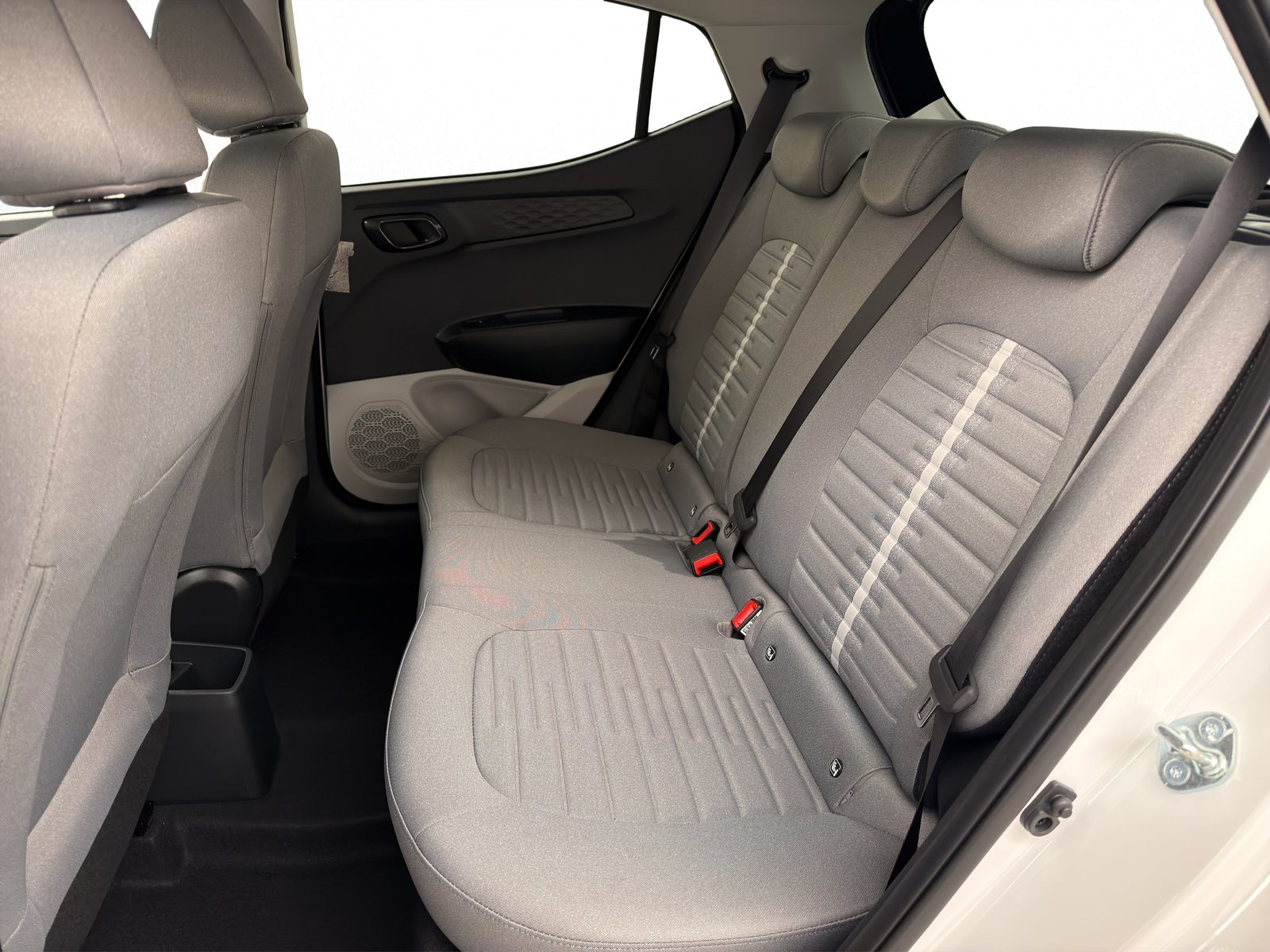 HYUNDAI i10 1.2 Vertex, Petrol, New car, Automatic - 4