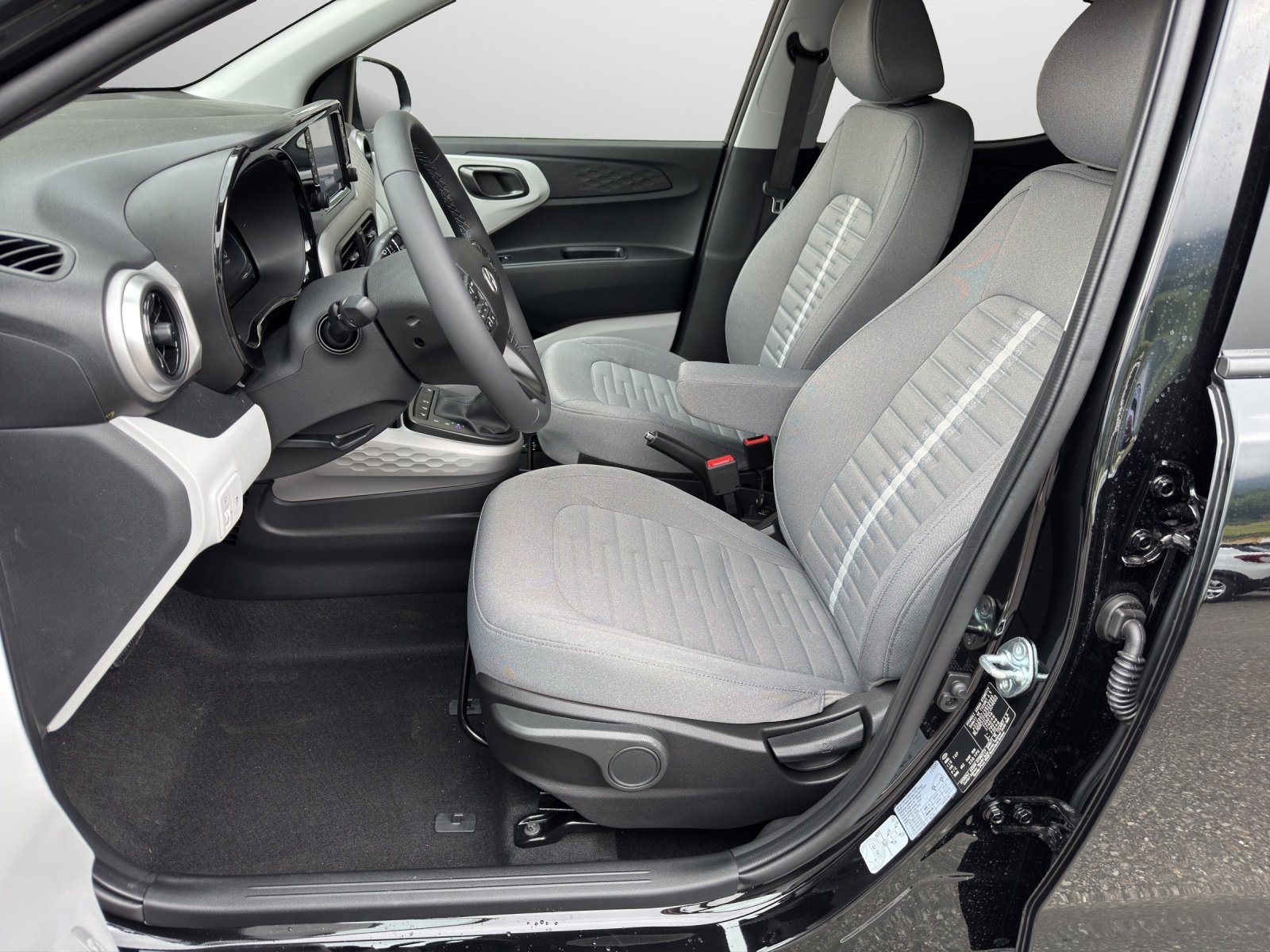 HYUNDAI i10 1.2 Vertex, Essence, Occasion / Utilisé, Automatique - 5