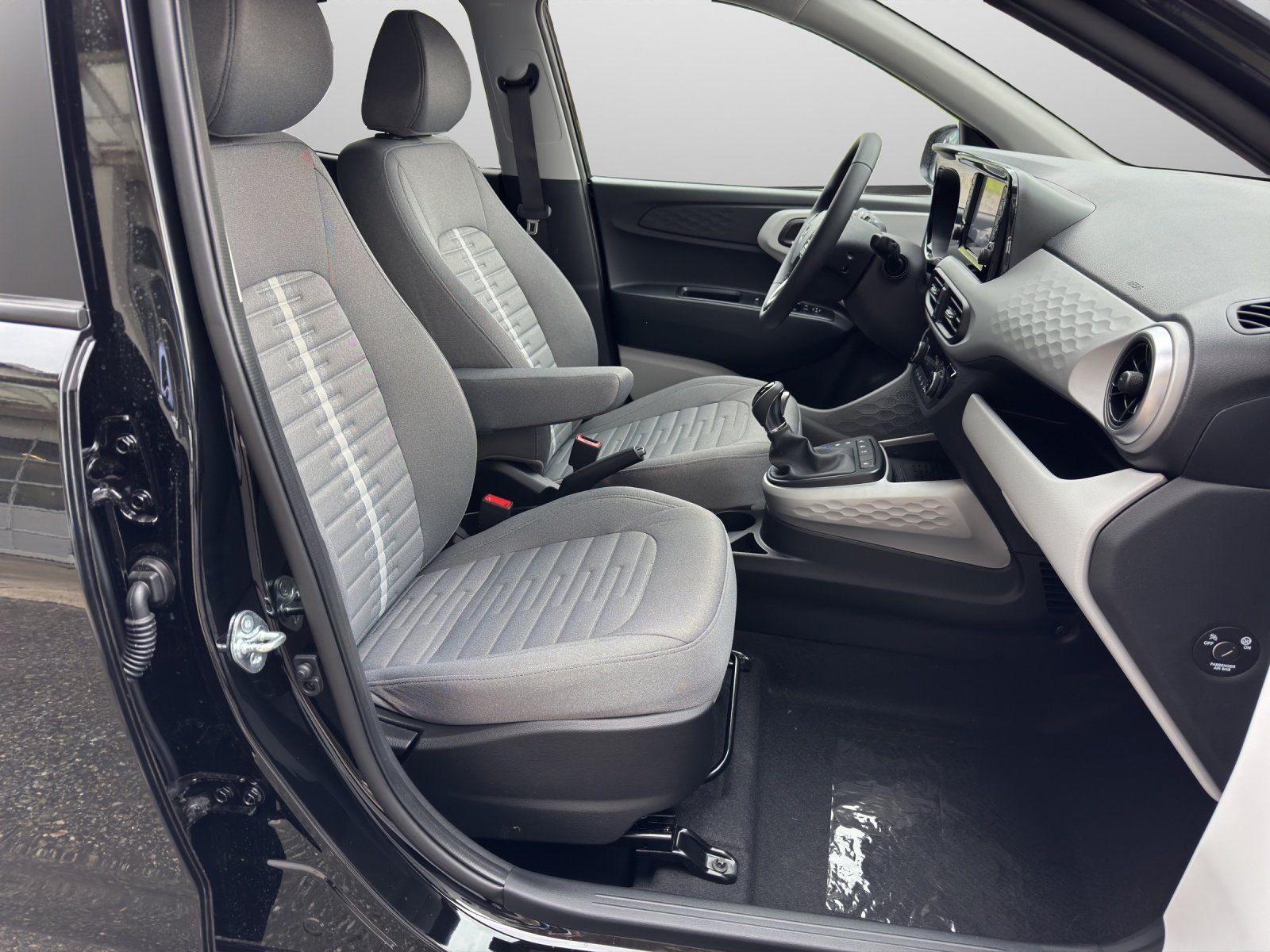 HYUNDAI i10 1.2 Vertex, Essence, Occasion / Utilisé, Automatique - 6