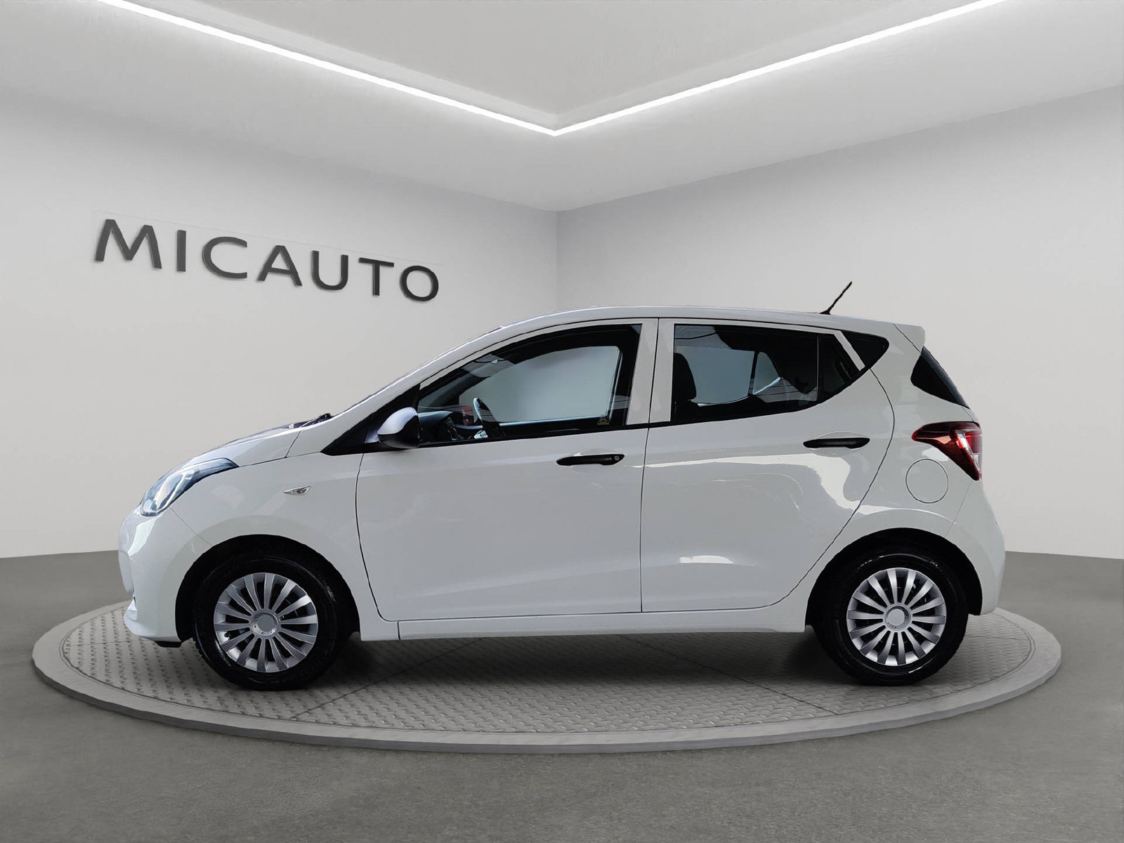 HYUNDAI i10 1.0 Origo, Benzin, Occasion / Gebraucht, Handschaltung - 5