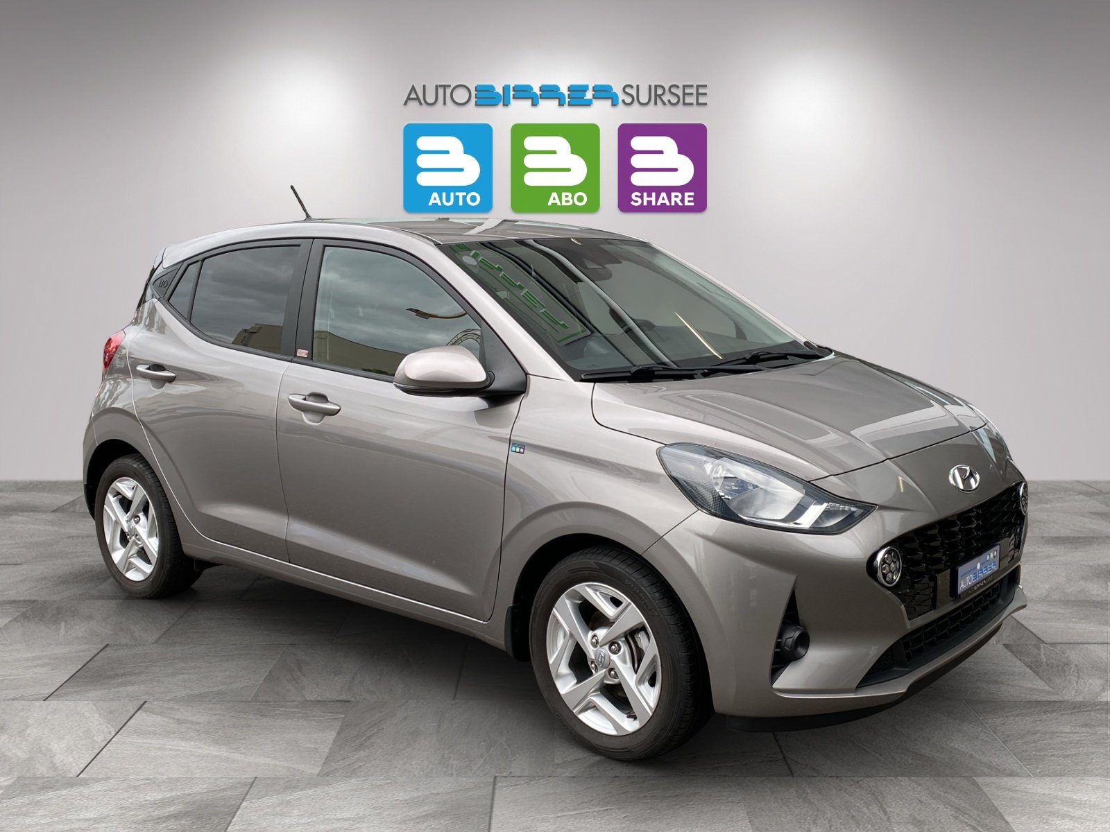 HYUNDAI i10 1.2 Amplia, Essence, Occasion / Utilisé, Automatique - 3