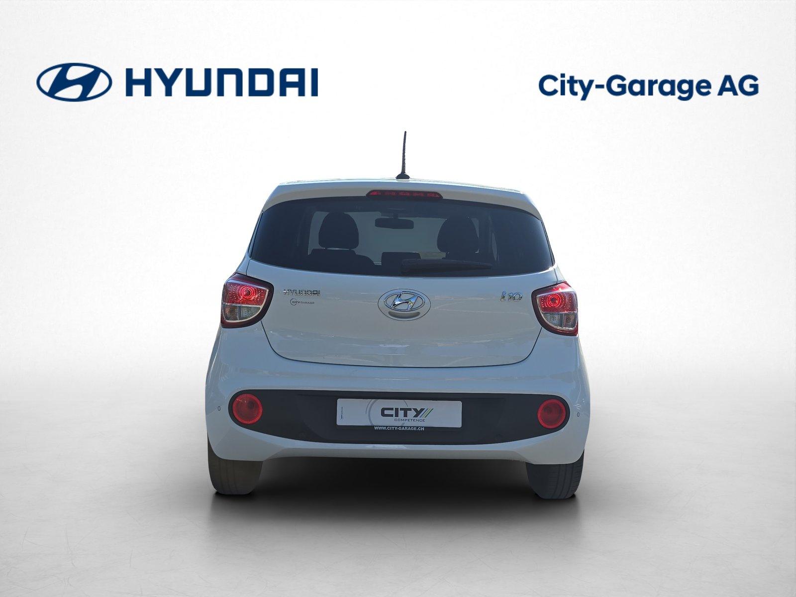 HYUNDAI i10 1.2 Amplia, Essence, Occasion / Utilisé, Manuelle - 4