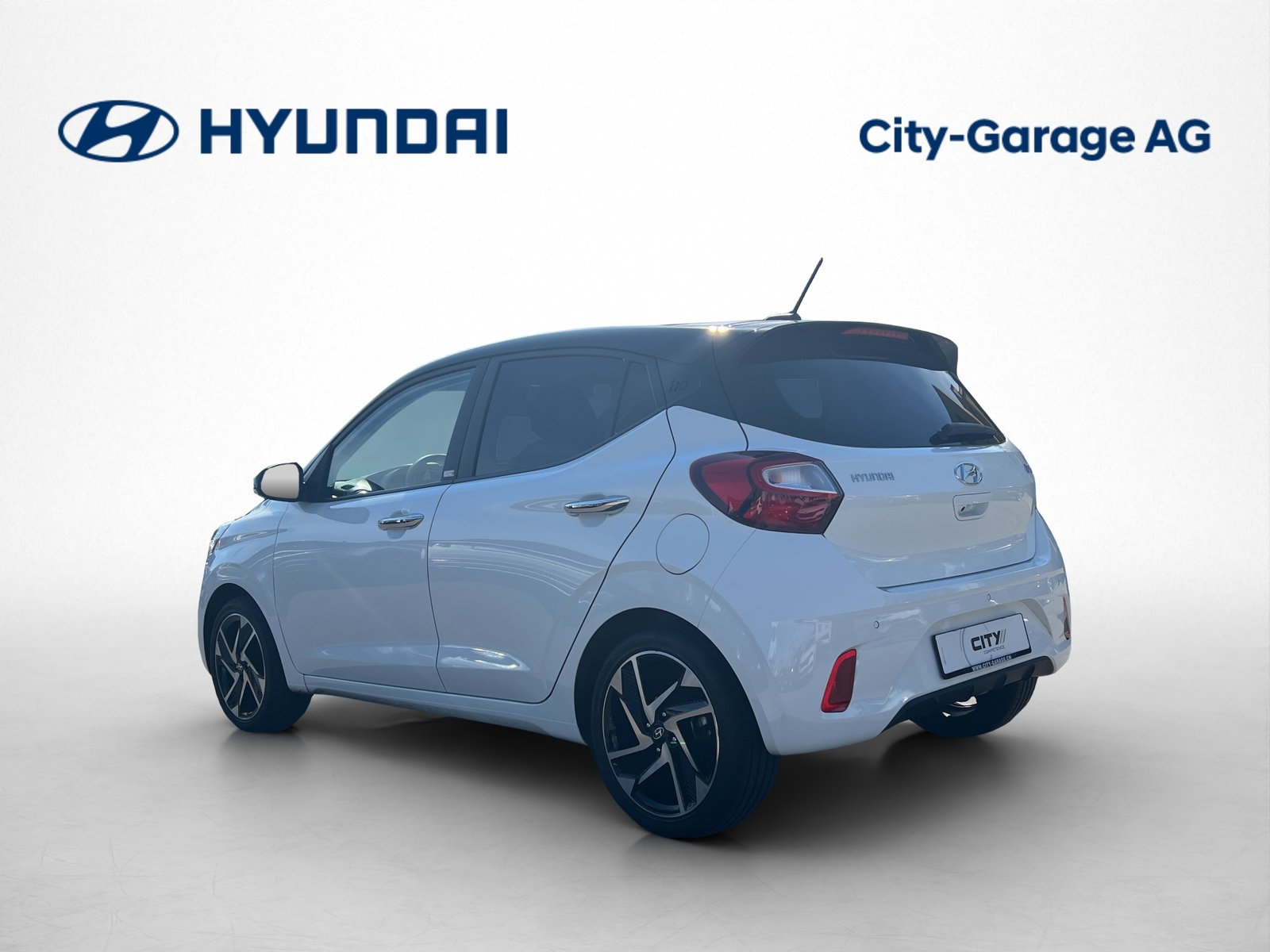 HYUNDAI i10 1.2 Vertex Automat, Essence, Occasion / Utilisé, Automatique - 2