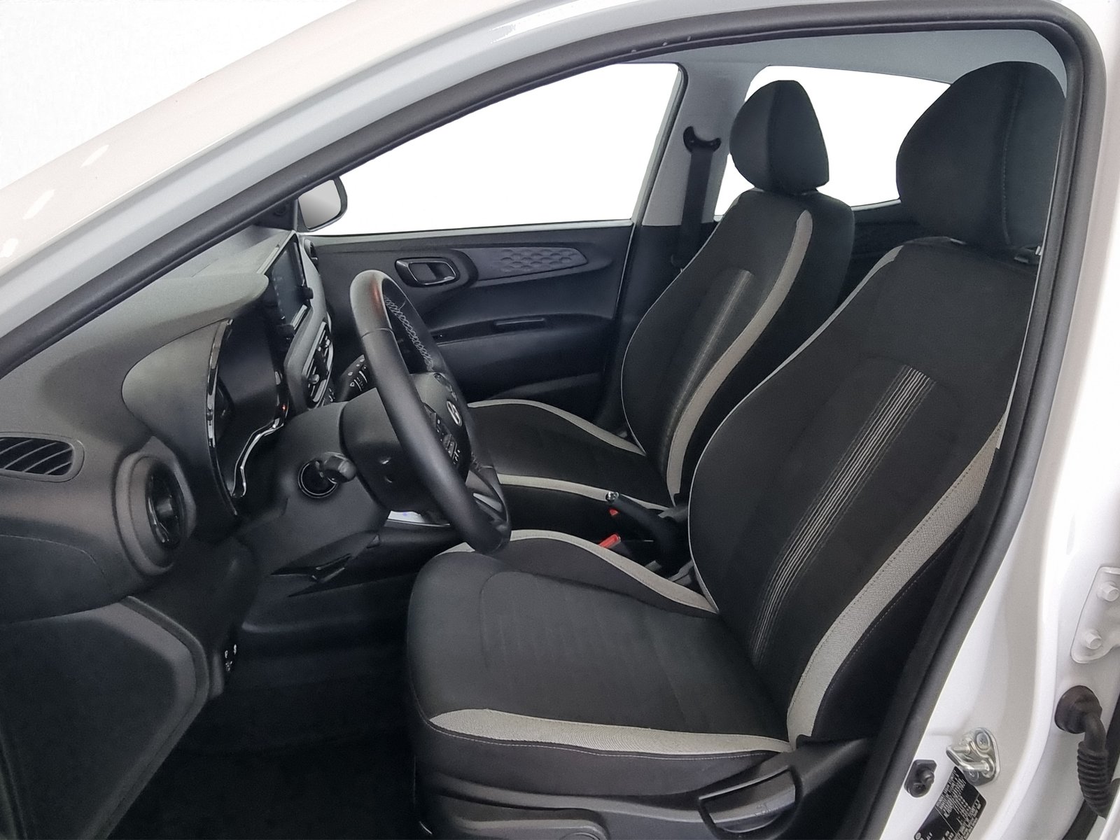 HYUNDAI i10 1.0 Pica, Benzin, Occasion / Gebraucht, Automatik - 6