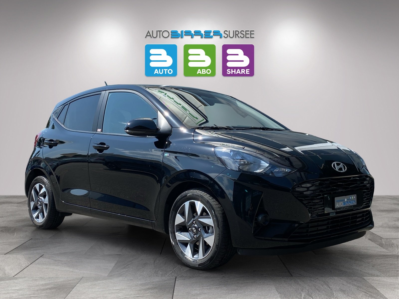 HYUNDAI i10 1.2 Amplia, Benzin, Occasion / Gebraucht, Automatik - 3