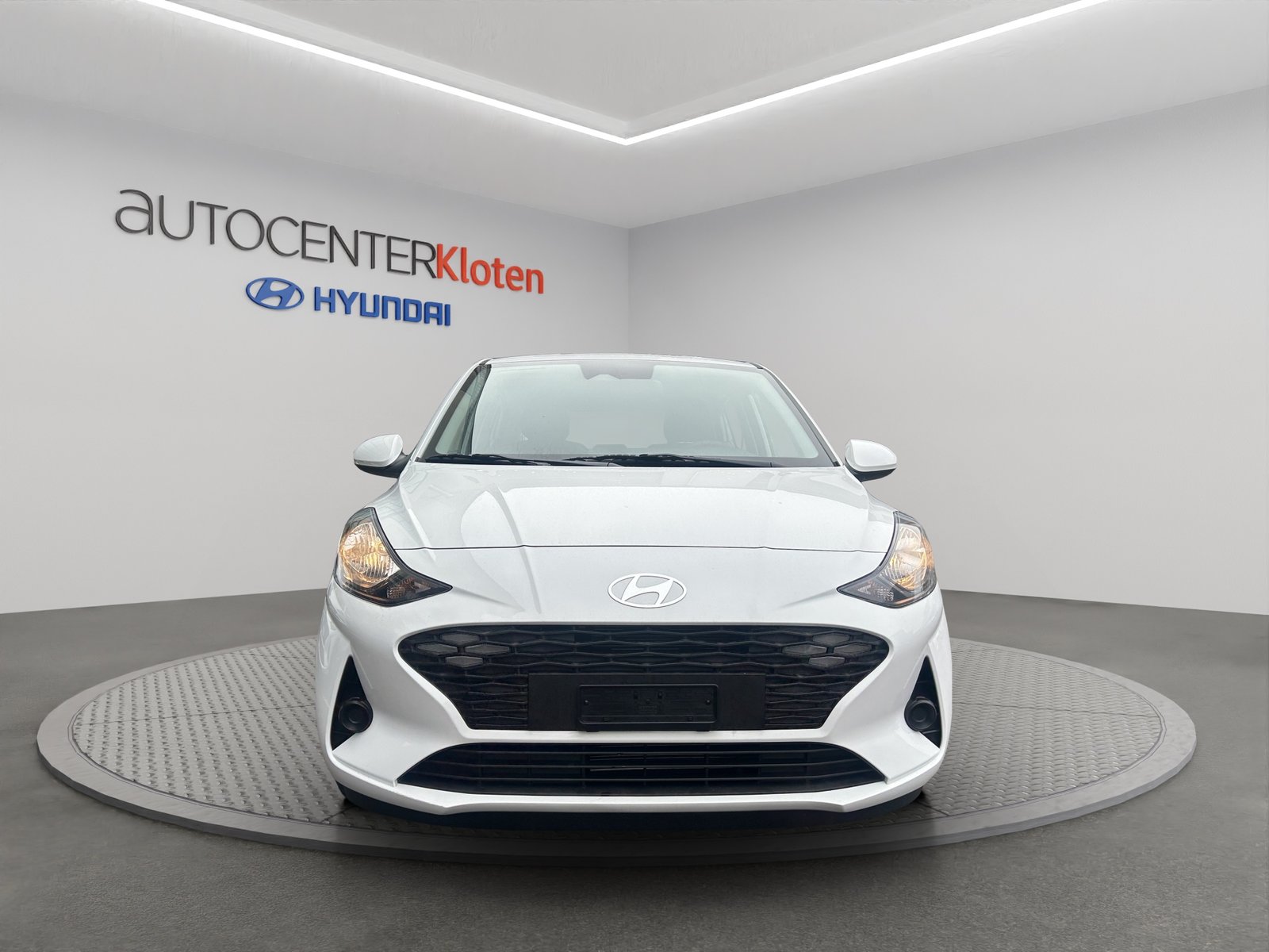 HYUNDAI i10 1.0 Origo, Benzin, Vorführwagen, Automatik - 2