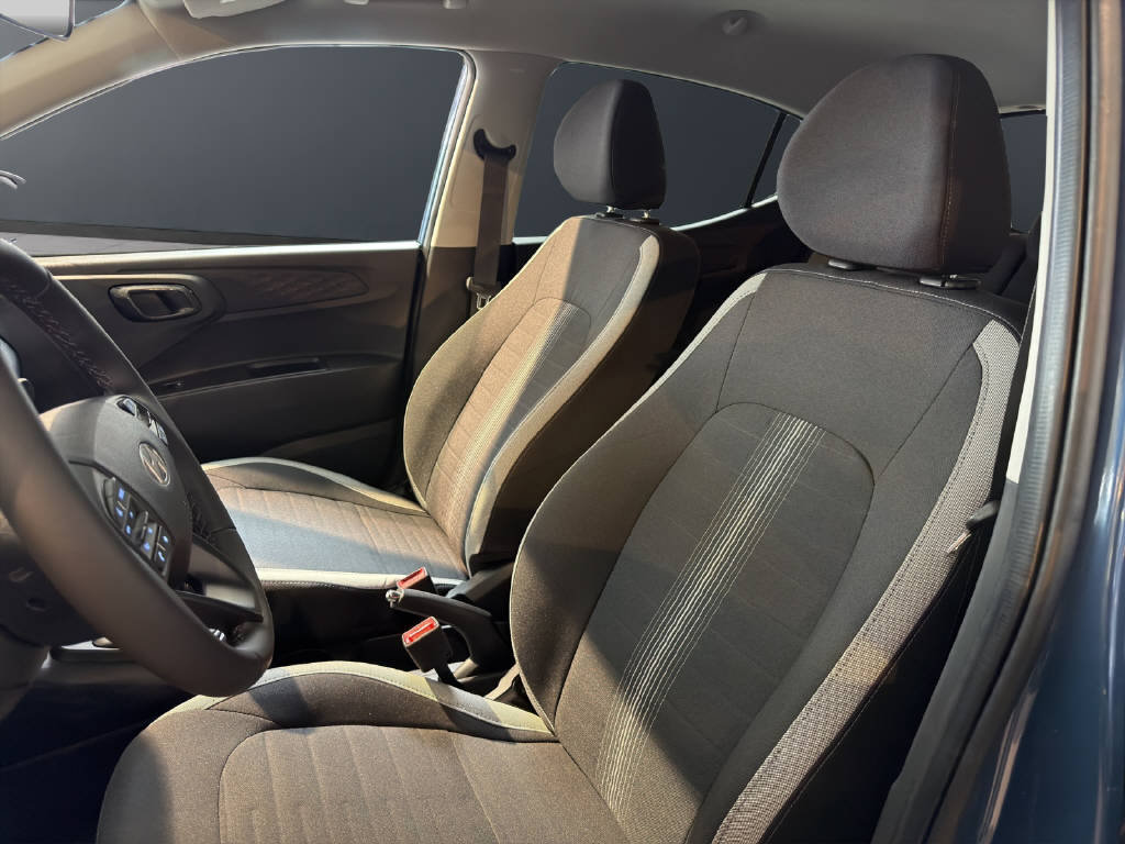 HYUNDAI i10 1.2 Amplia, Essence, Voiture de démonstration, Manuelle - 7
