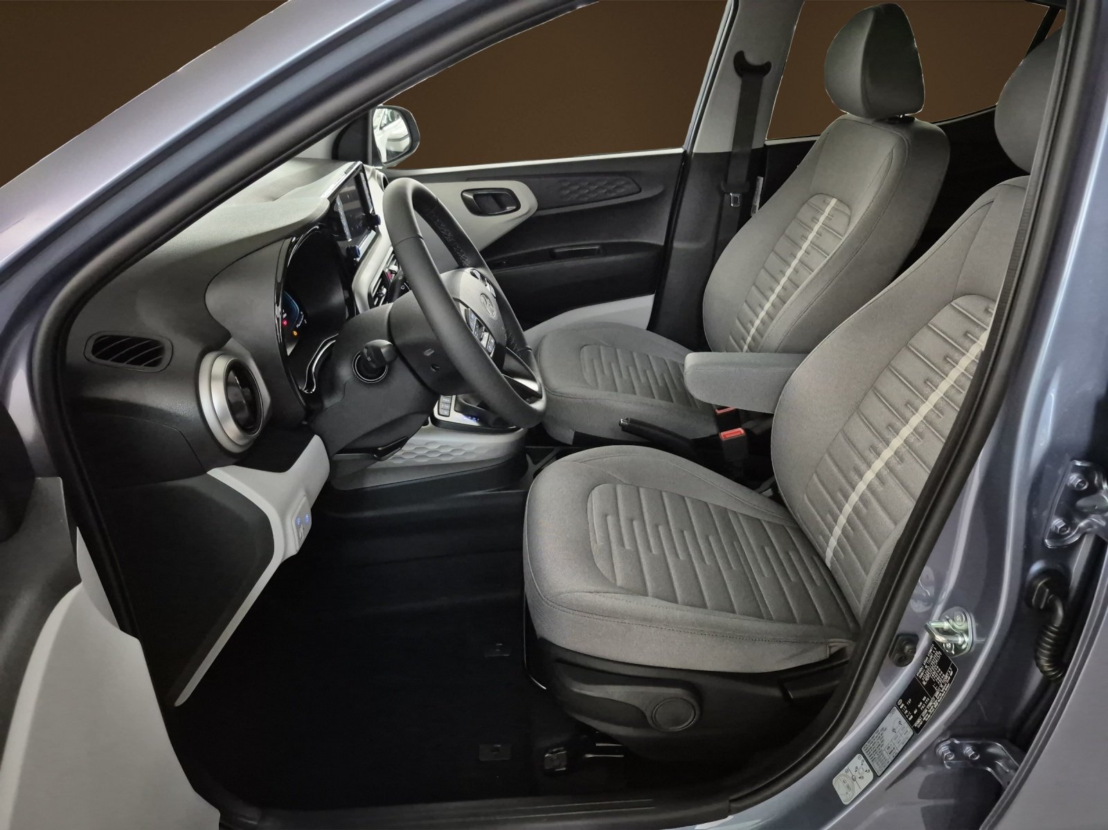 HYUNDAI i10 1.2 Vertex, Petrol, Ex-demonstrator, Automatic - 6