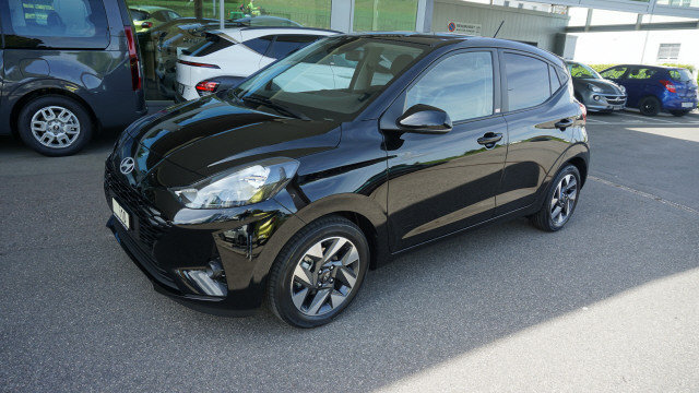 HYUNDAI i10 1.2 Amplia, Ex-demonstrator, Manual - 2