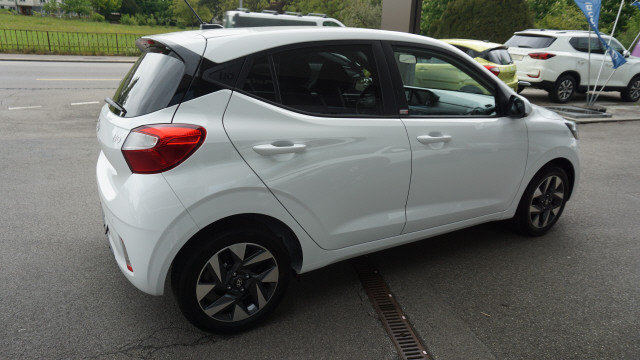HYUNDAI i10 1.2 Amplia, Ex-demonstrator, Manual - 4