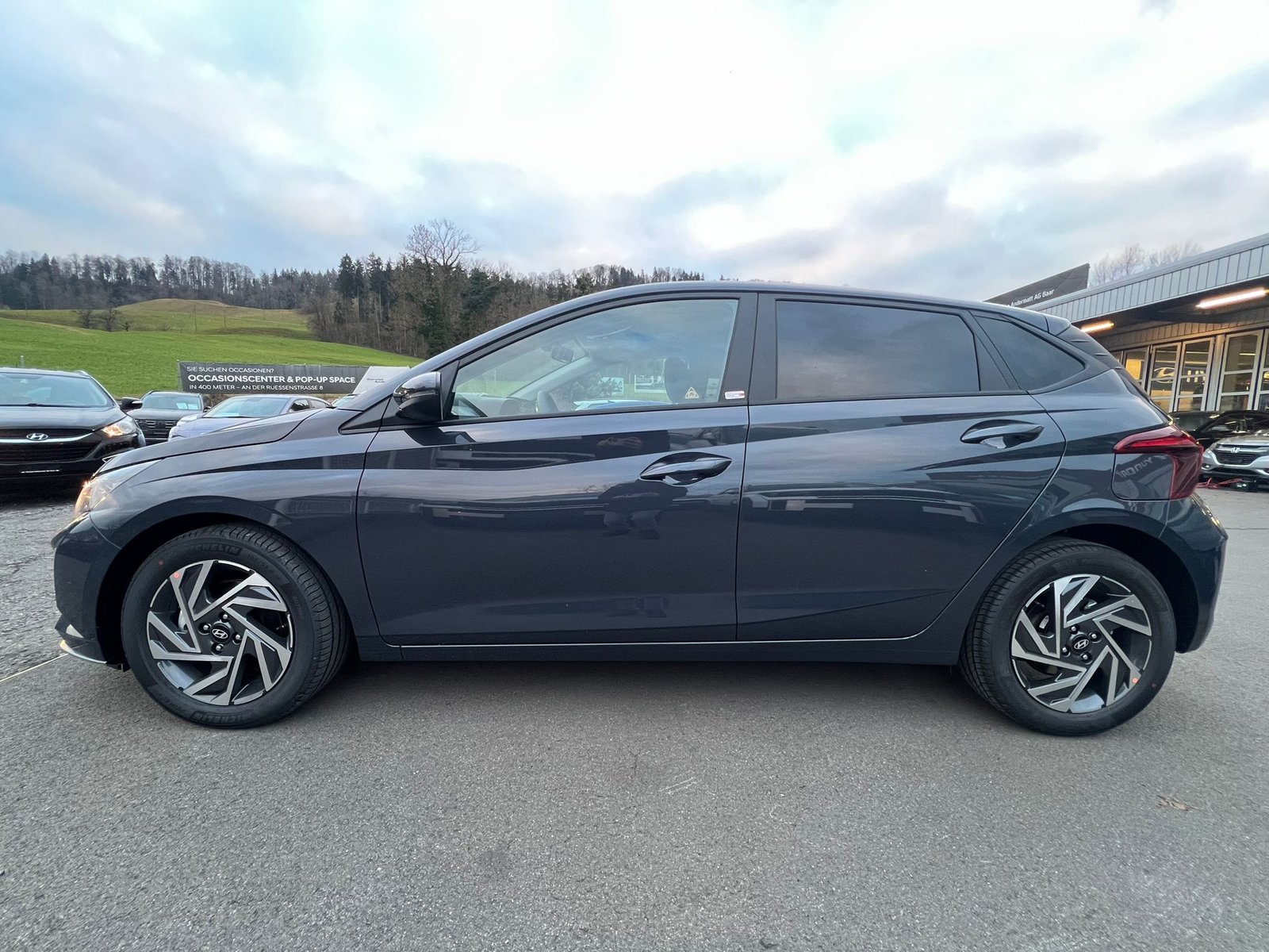 HYUNDAI i20 1.0 T-GDi Amplia DCT, Essence, Voiture nouvelle, Automatique - 4