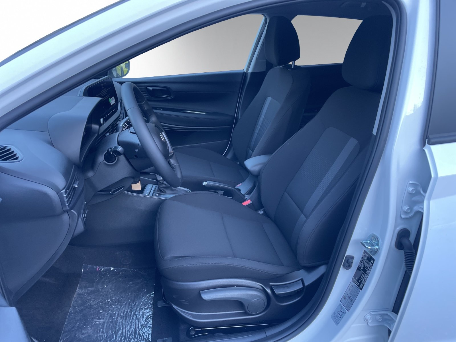HYUNDAI i20 1.0 T-GDi Amplia DCT, Benzin, Neuwagen, Automatik - 5