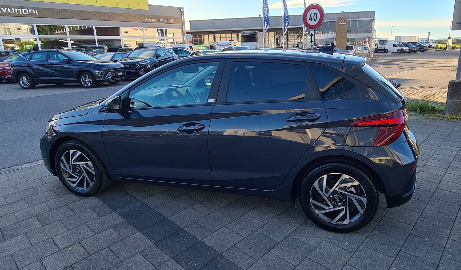 HYUNDAI i20 1.0 T-GDi Amplia DCT, Petrol, New car, Automatic - 7