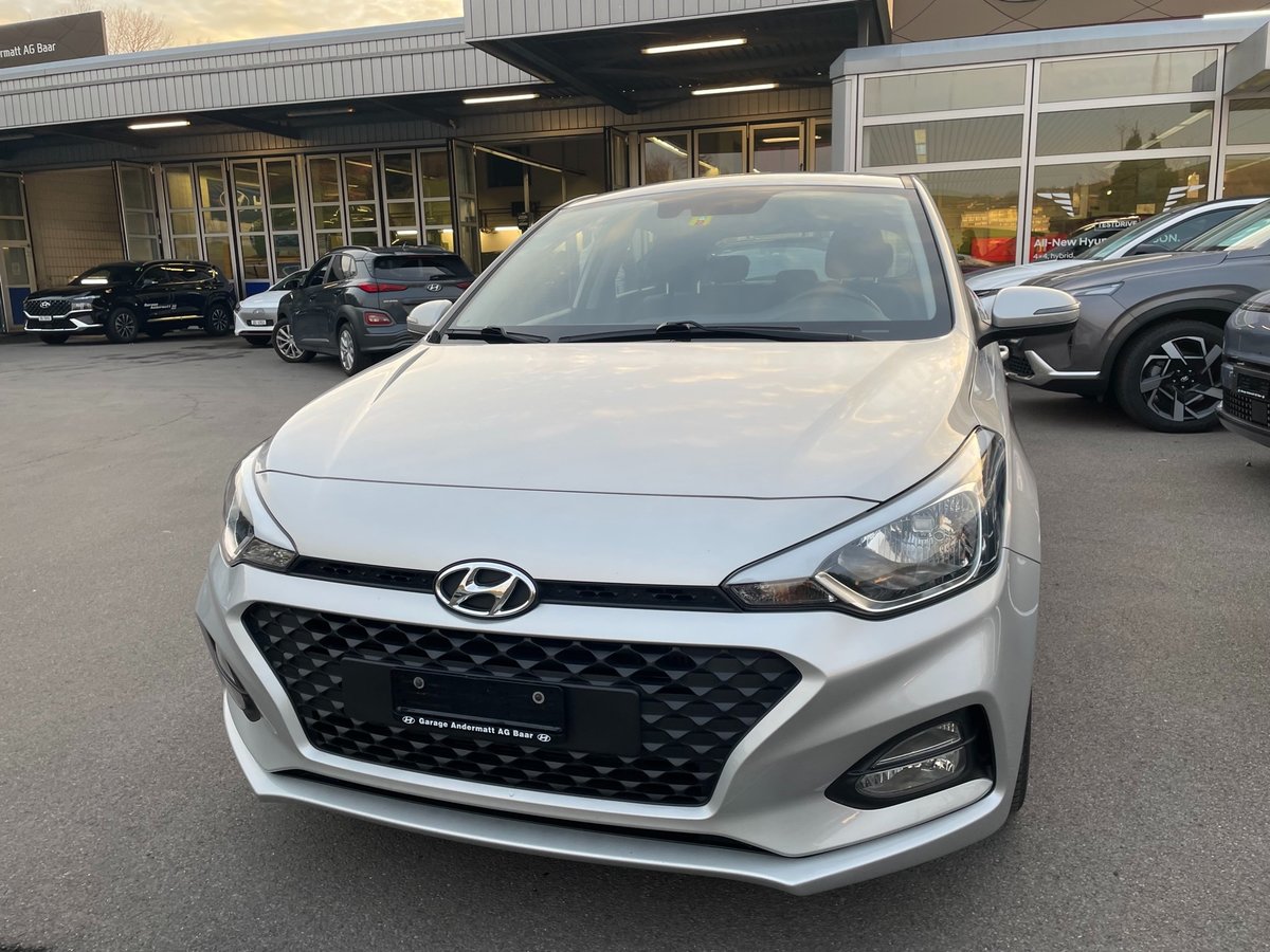 HYUNDAI i20 1.0 T-GDi Amplia DCT, Benzin, Occasion / Gebraucht, Automatik - 3