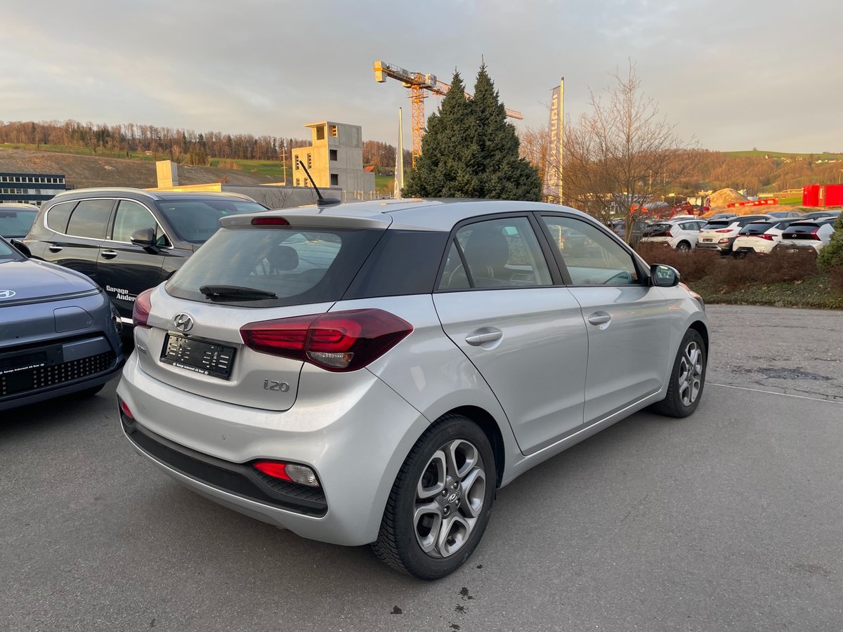 HYUNDAI i20 1.0 T-GDi Amplia DCT, Benzin, Occasion / Gebraucht, Automatik - 6