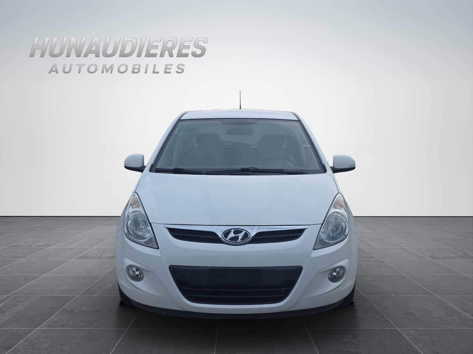 HYUNDAI i20 1.4 Style Automatic, Petrol, Second hand / Used, Automatic - 5