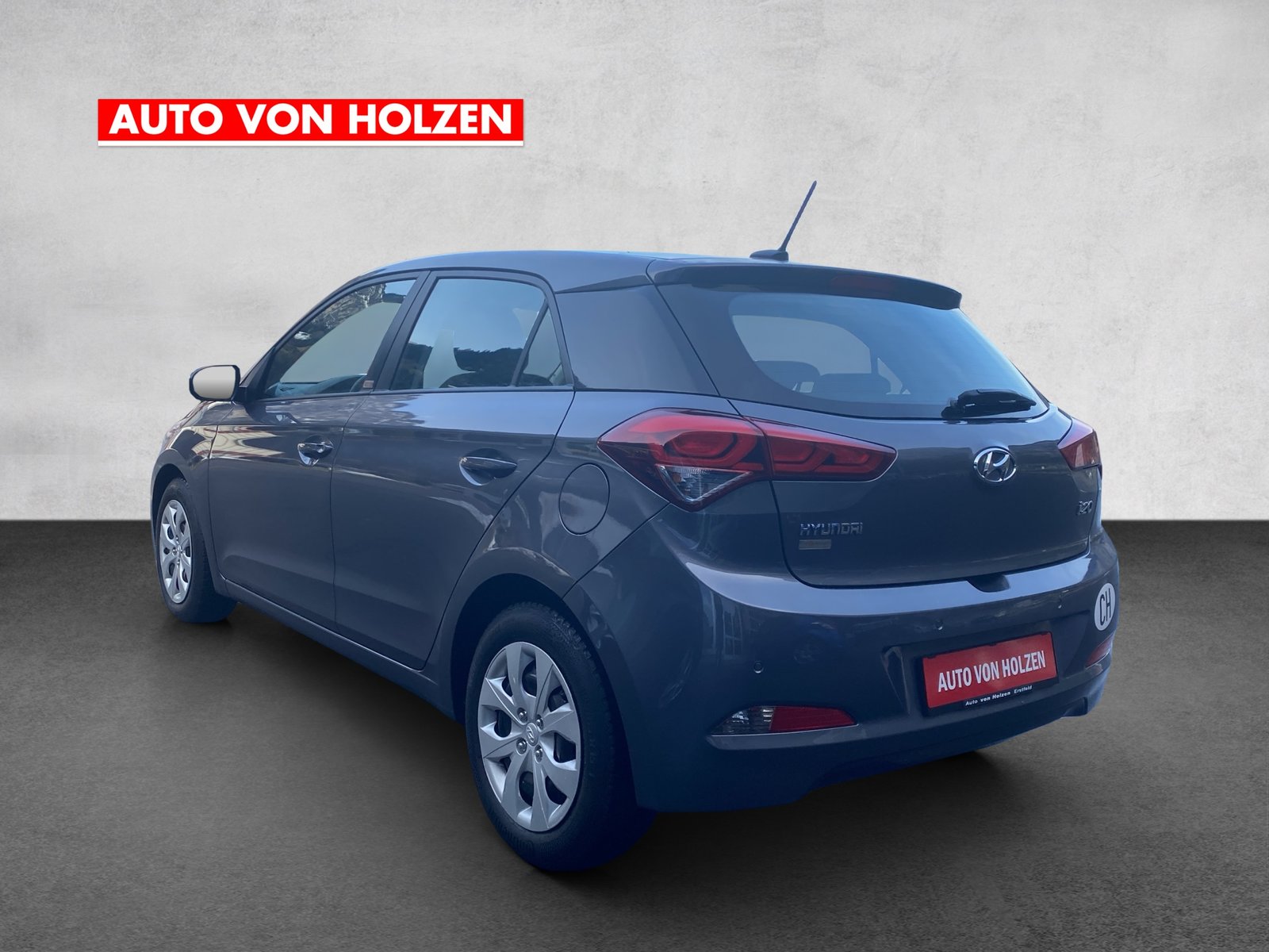 HYUNDAI i20 1.4 Amplia Automatic, Benzin, Occasion / Gebraucht, Automatik - 3