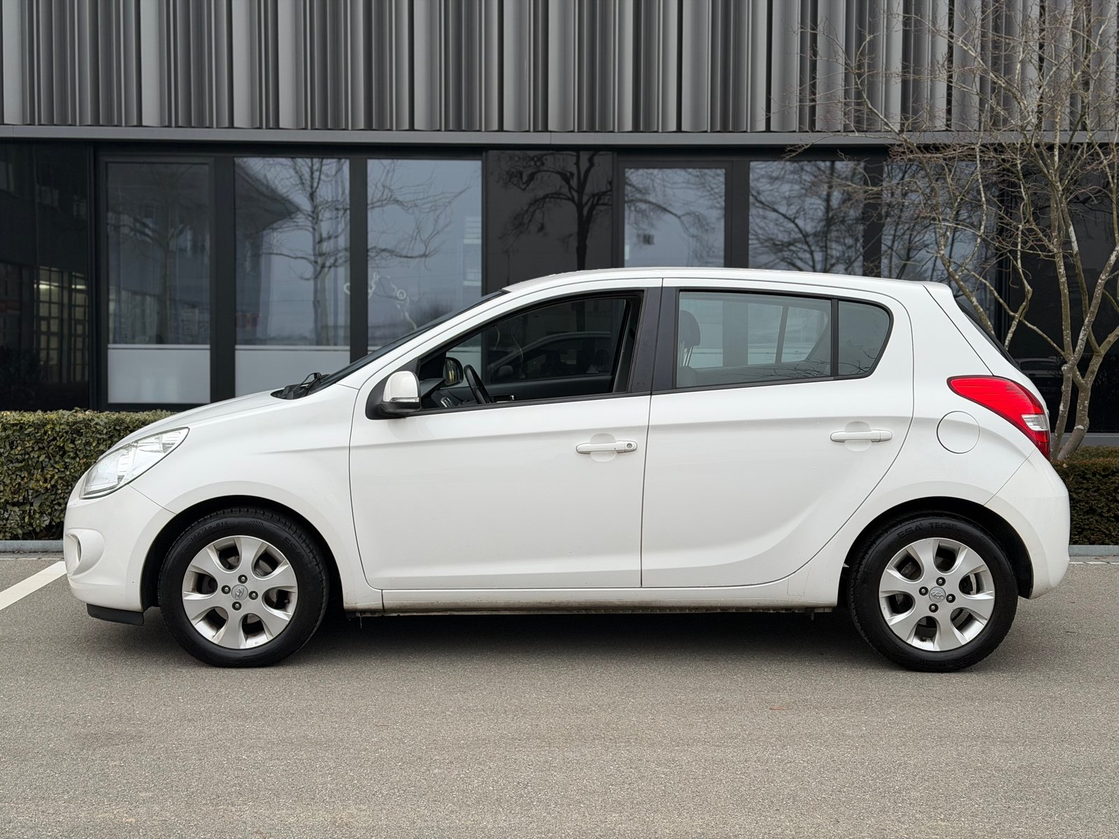 HYUNDAI i20 1.4 Style Automatic, Essence, Occasion / Utilisé, Automatique - 2