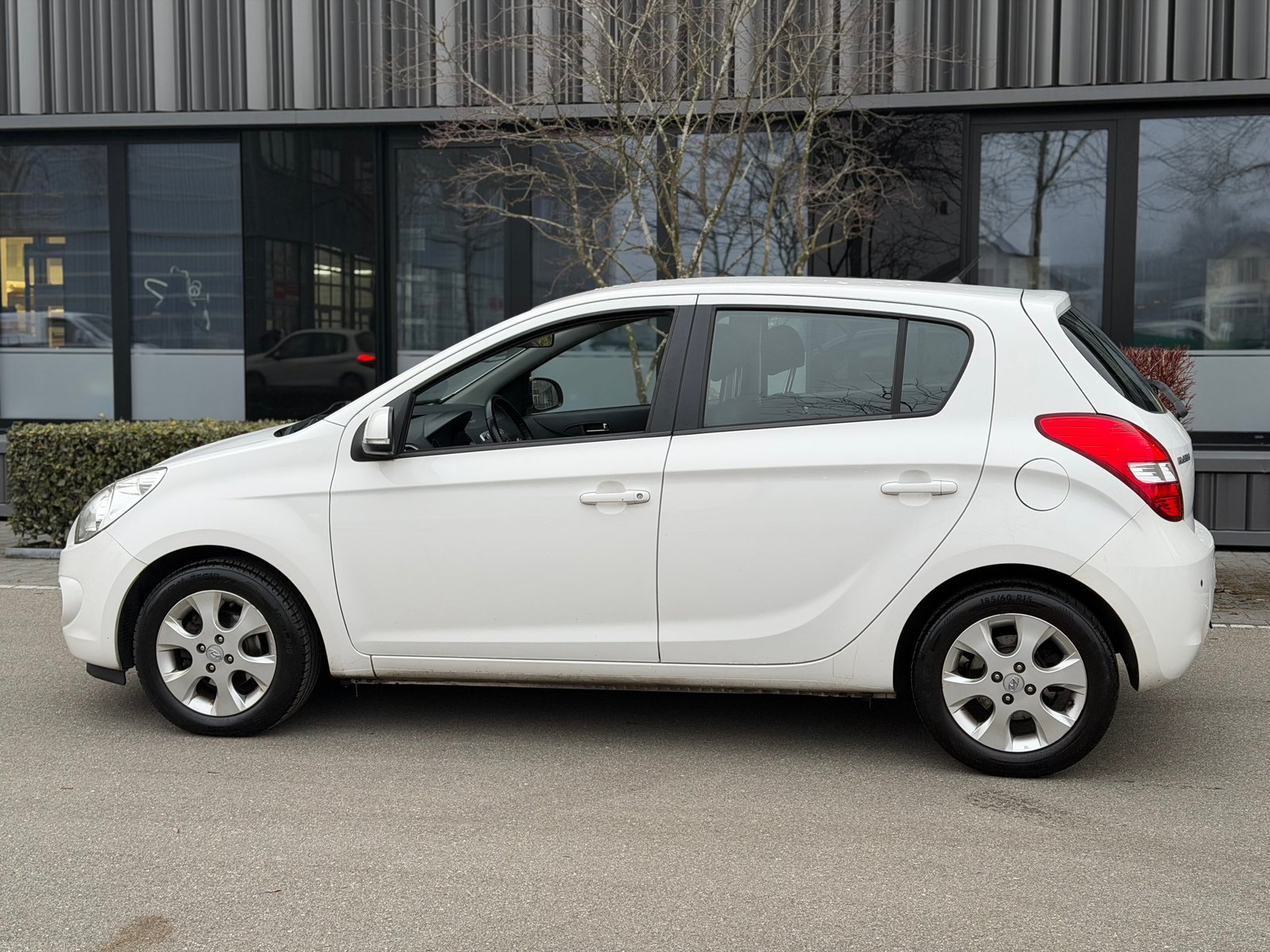 HYUNDAI i20 1.4 Style Automatic, Essence, Occasion / Utilisé, Automatique - 3