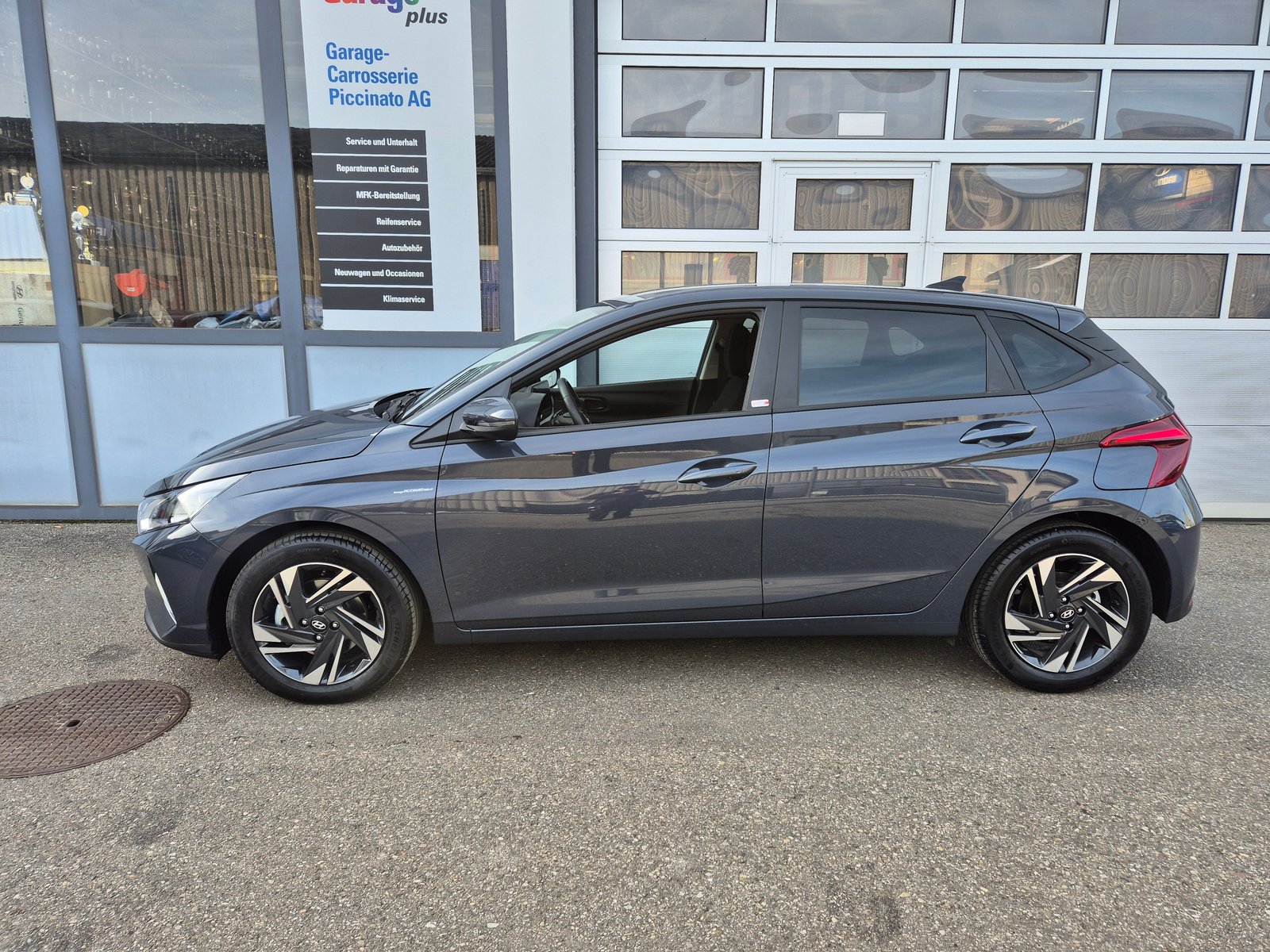 HYUNDAI i20 1.0 T-GDi Amplia DCT, Essence, Occasion / Utilisé, Automatique - 2