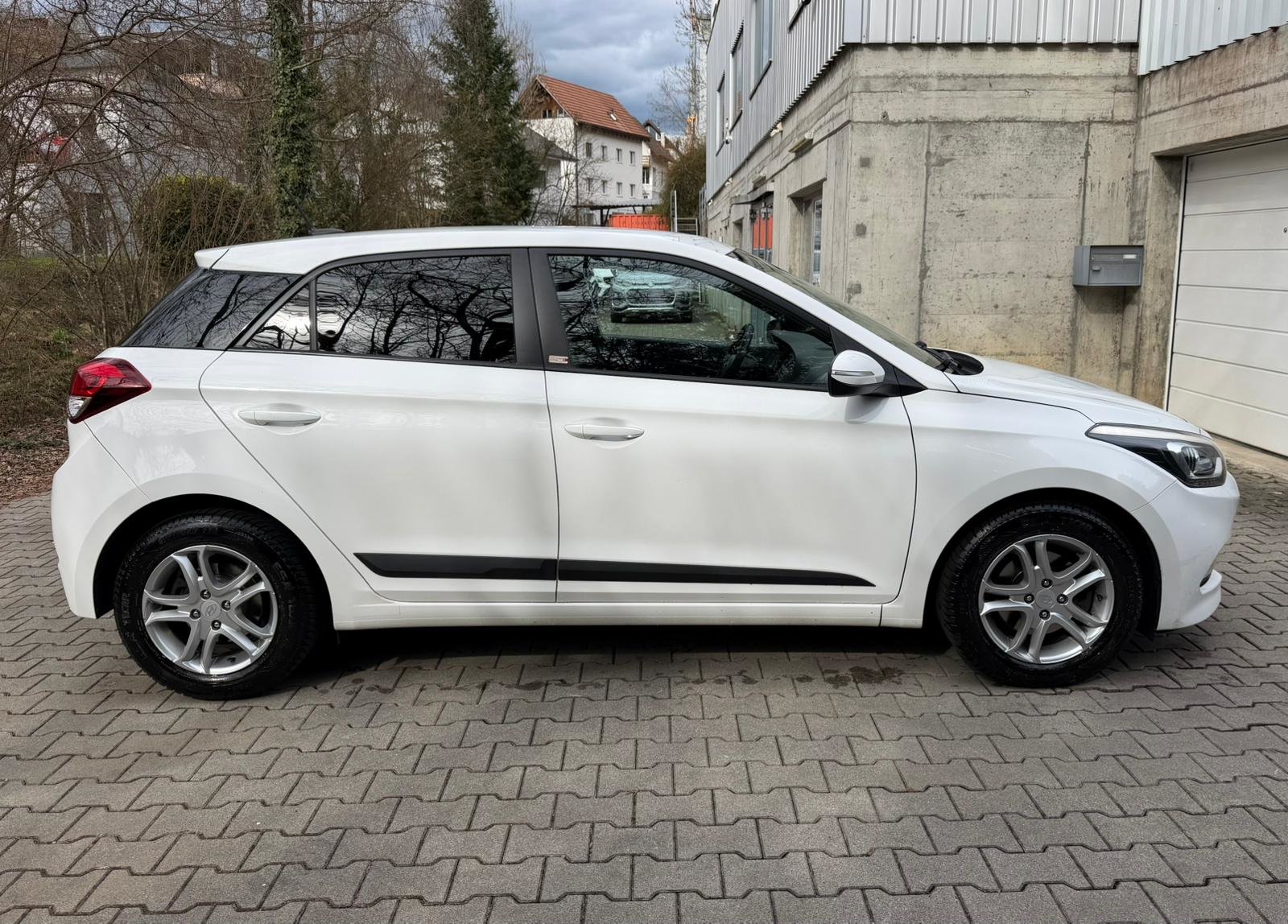 HYUNDAI i20 1.0 T-GDi Amplia, Benzina, Occasioni / Usate, Manuale - 6