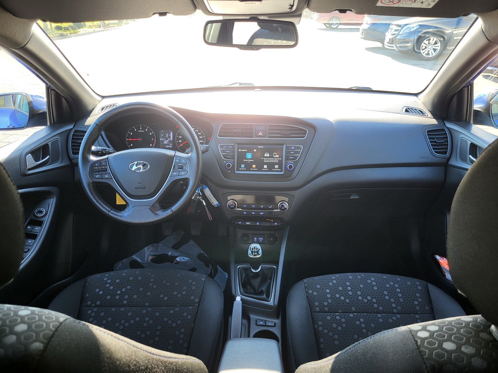 HYUNDAI i20 1.0 T-GDi Amplia, Essence, Occasion / Utilisé, Manuelle - 6