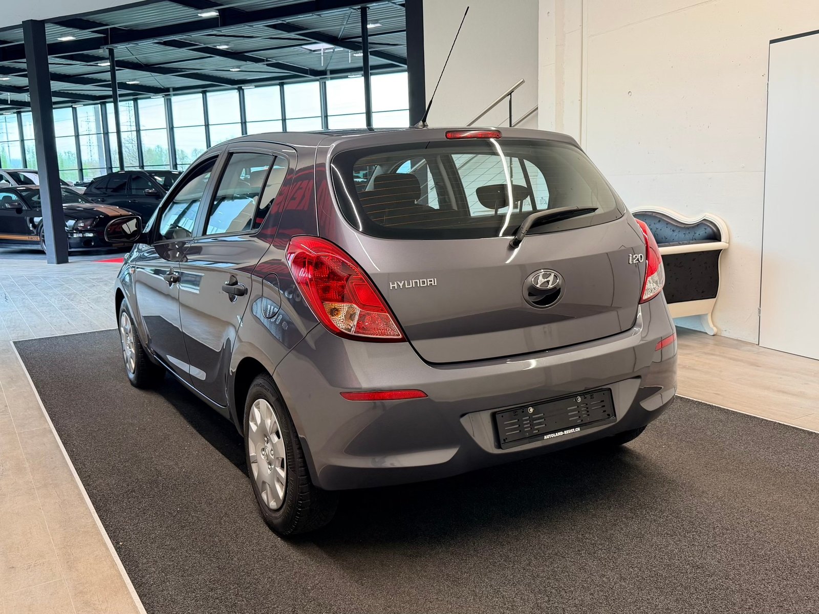 HYUNDAI i20 1.4 Automatic, Benzin, Occasion / Gebraucht, Automatik - 7