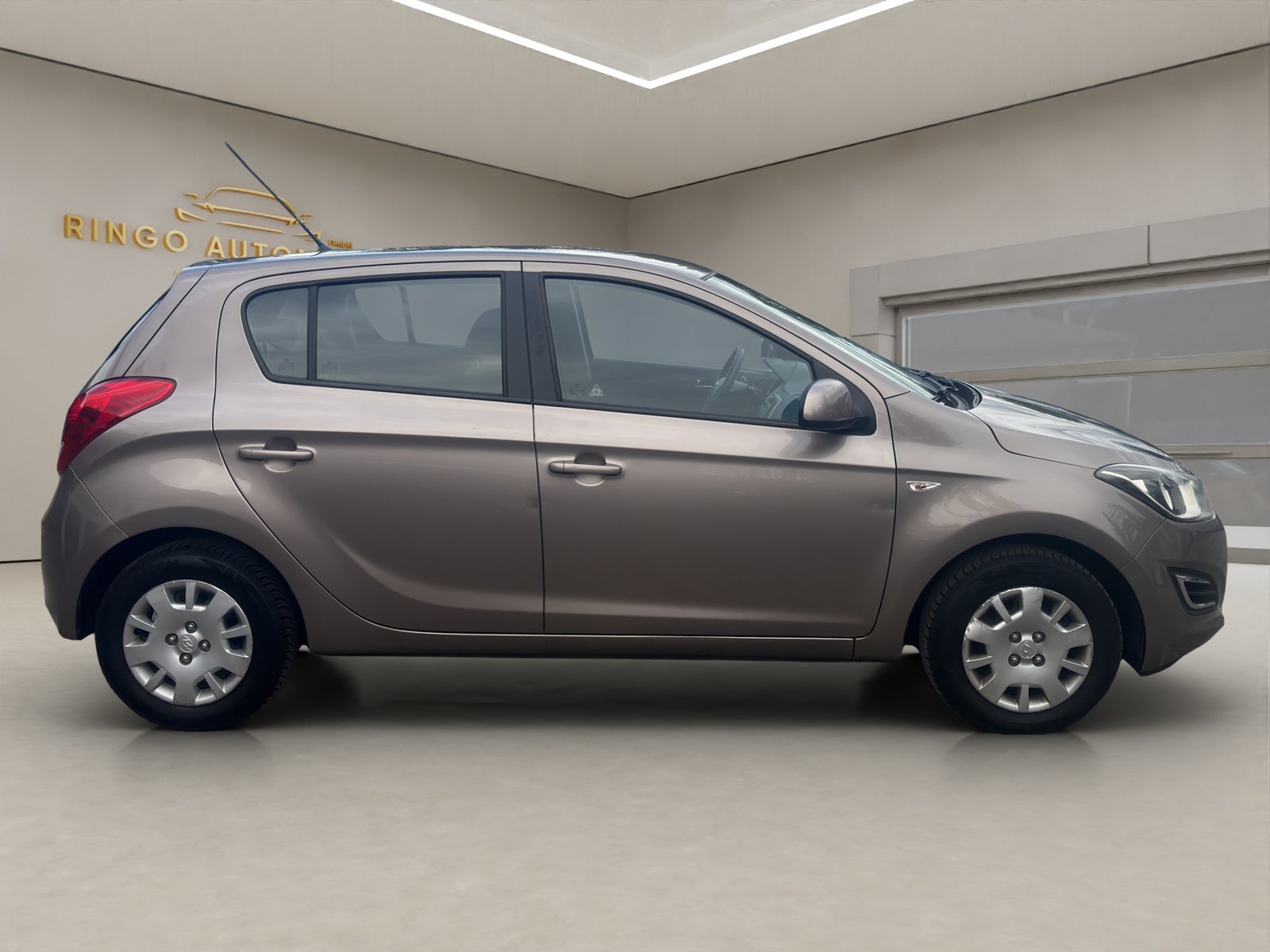 HYUNDAI i20 1.2 GO, Petrol, Second hand / Used, Manual - 7