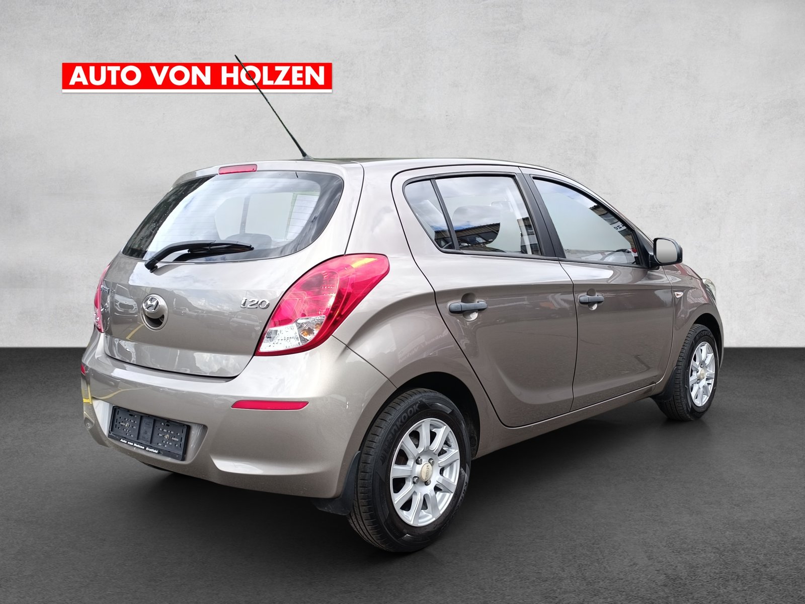 HYUNDAI i20 1.2 Comfort, Petrol, Second hand / Used, Manual - 4