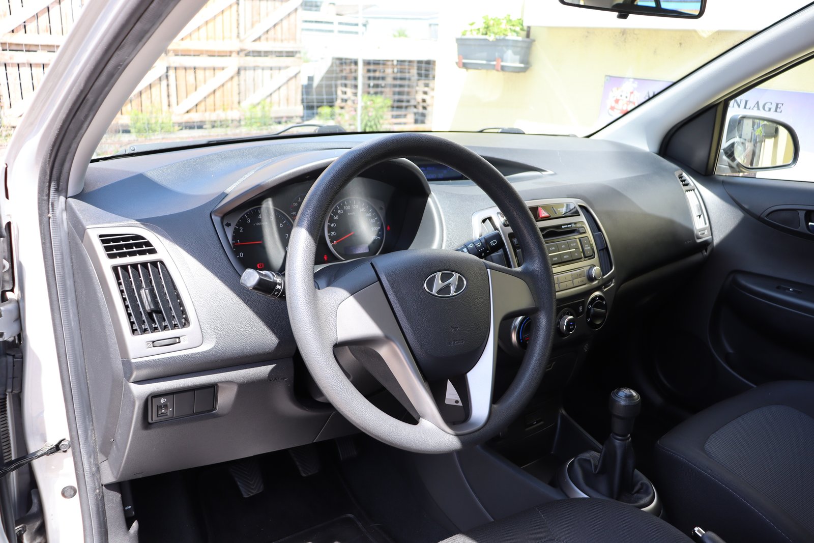 HYUNDAI i20 1.2 Comfort, Essence, Occasion / Utilisé, Manuelle - 7