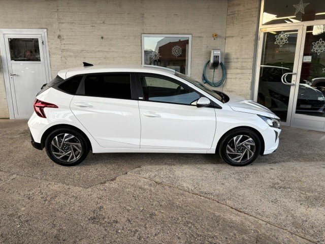 HYUNDAI i20 1.0 T-GDi Amplia DCT, Benzin, Occasion / Gebraucht, Automatik - 2