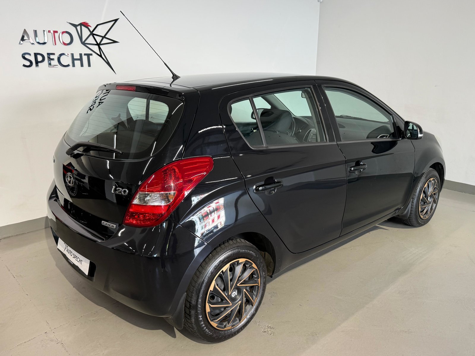 HYUNDAI i20 1.4 CRDi Style, Diesel, Second hand / Used, Manual - 4