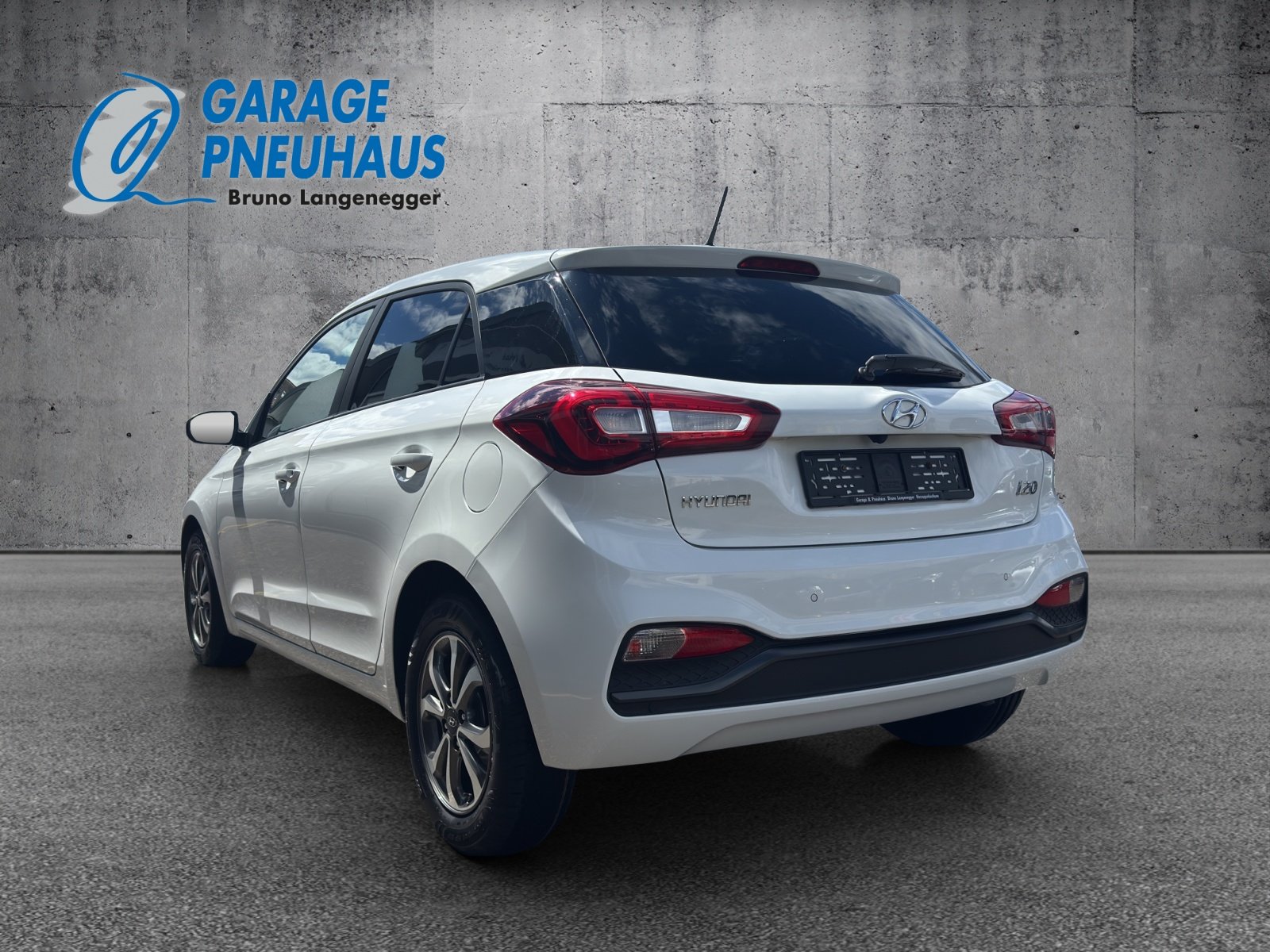 HYUNDAI i20 1.0 T-GDi Amplia DCT, Benzin, Occasion / Gebraucht, Automatik - 5