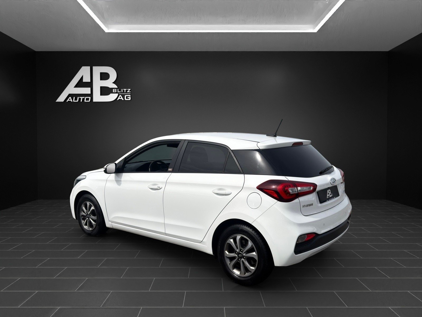 HYUNDAI i20 1.0 T-GDi Amplia mit 100 PS, Benzina, Occasioni / Usate, Manuale - 3