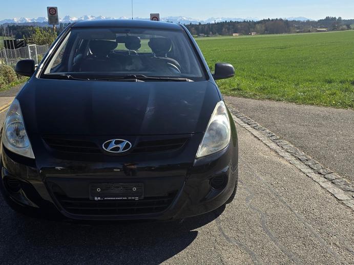 HYUNDAI i20 1.2 Comfort, Benzin, Occasion / Gebraucht, Handschaltung