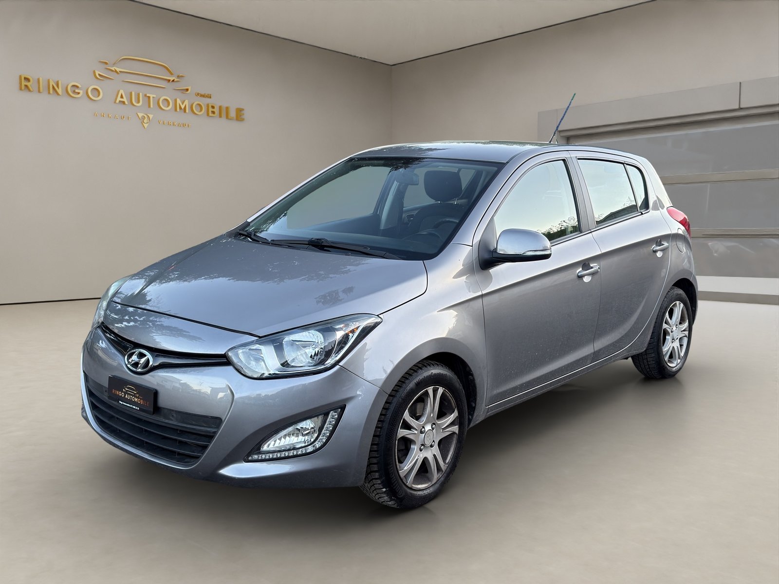 HYUNDAI i20 1.4 Premium Automatic, Petrol, Second hand / Used, Automatic - 3