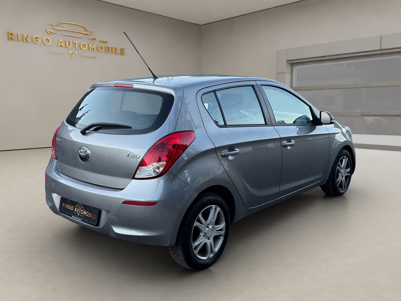 HYUNDAI i20 1.4 Premium Automatic, Petrol, Second hand / Used, Automatic - 7