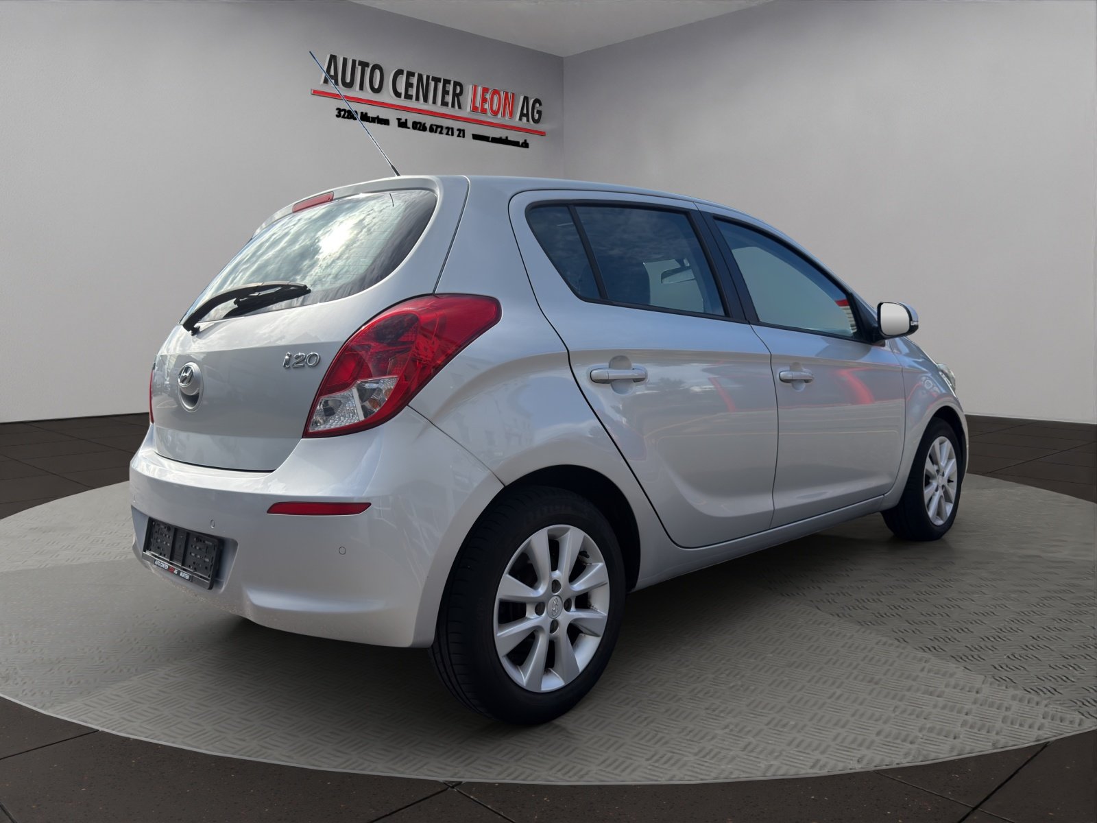 HYUNDAI i20 1.4 Premium Automatic, Benzin, Occasion / Gebraucht, Automatik - 6