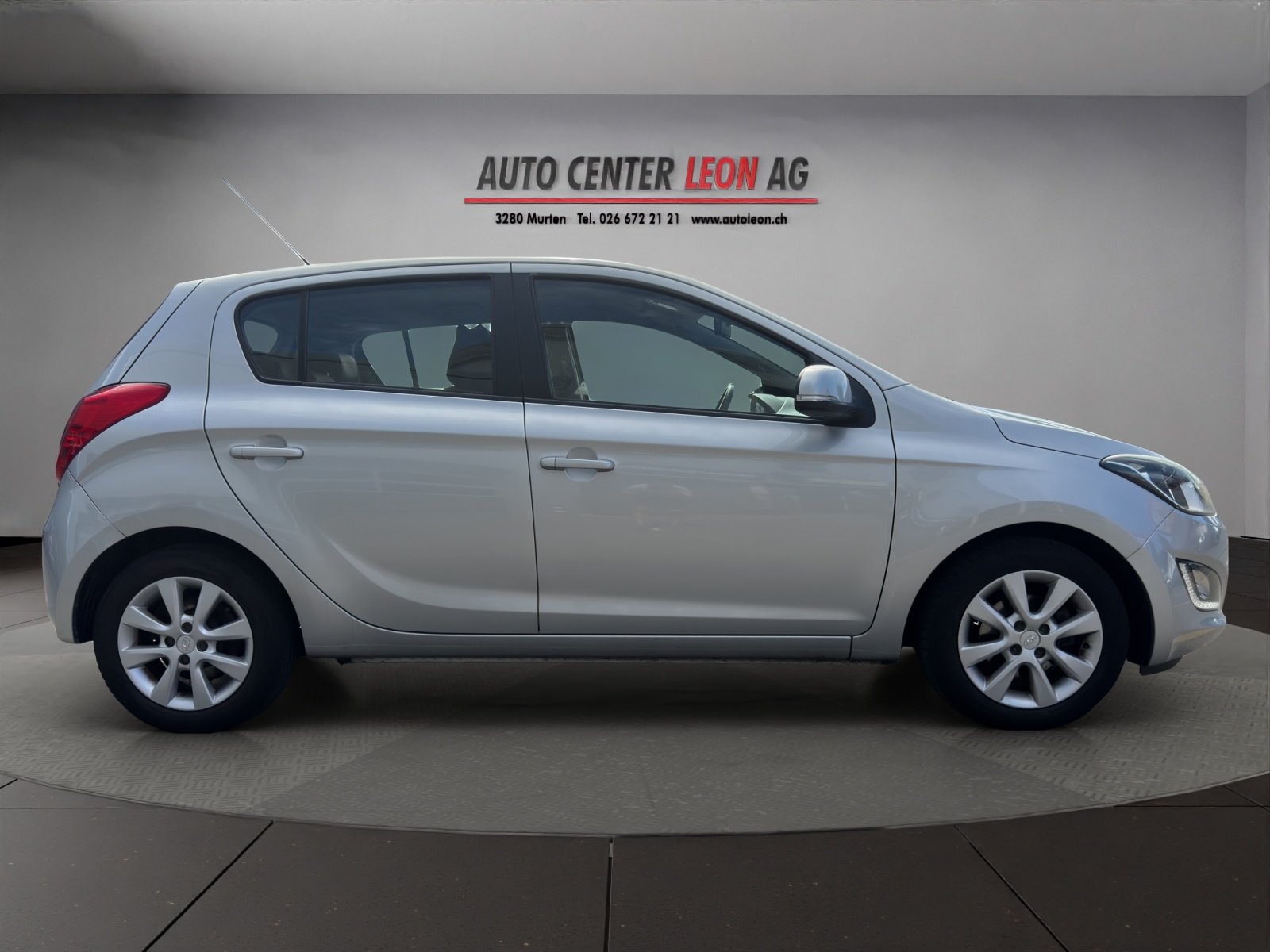 HYUNDAI i20 1.4 Premium Automatic, Benzin, Occasion / Gebraucht, Automatik - 7