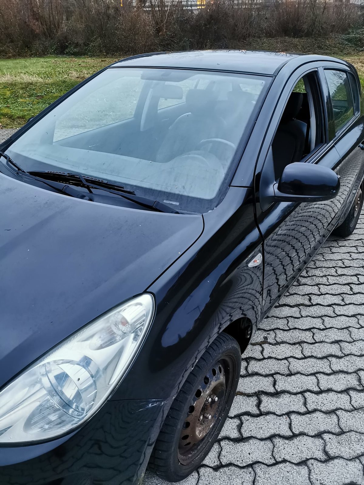 HYUNDAI i20 1.6 Premium, Essence, Occasion / Utilisé, Manuelle - 5