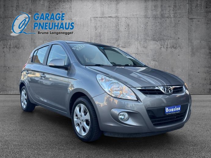 HYUNDAI i20 1.4 Style, Benzin, Occasion / Gebraucht, Handschaltung
