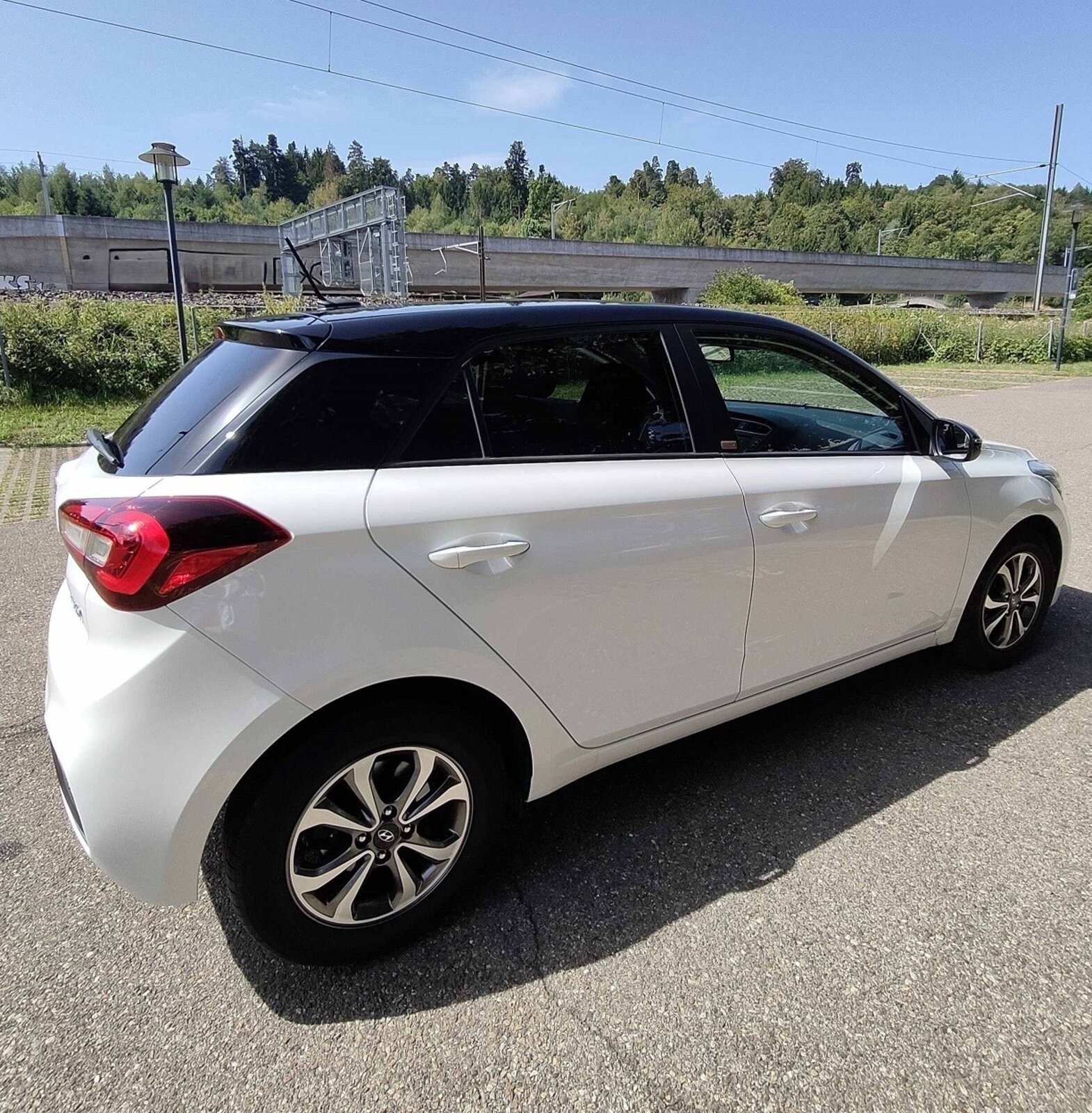 HYUNDAI i20 Active 1.0 T-GDi Amplia DCT, Essence, Occasion / Utilisé, Automatique - 2